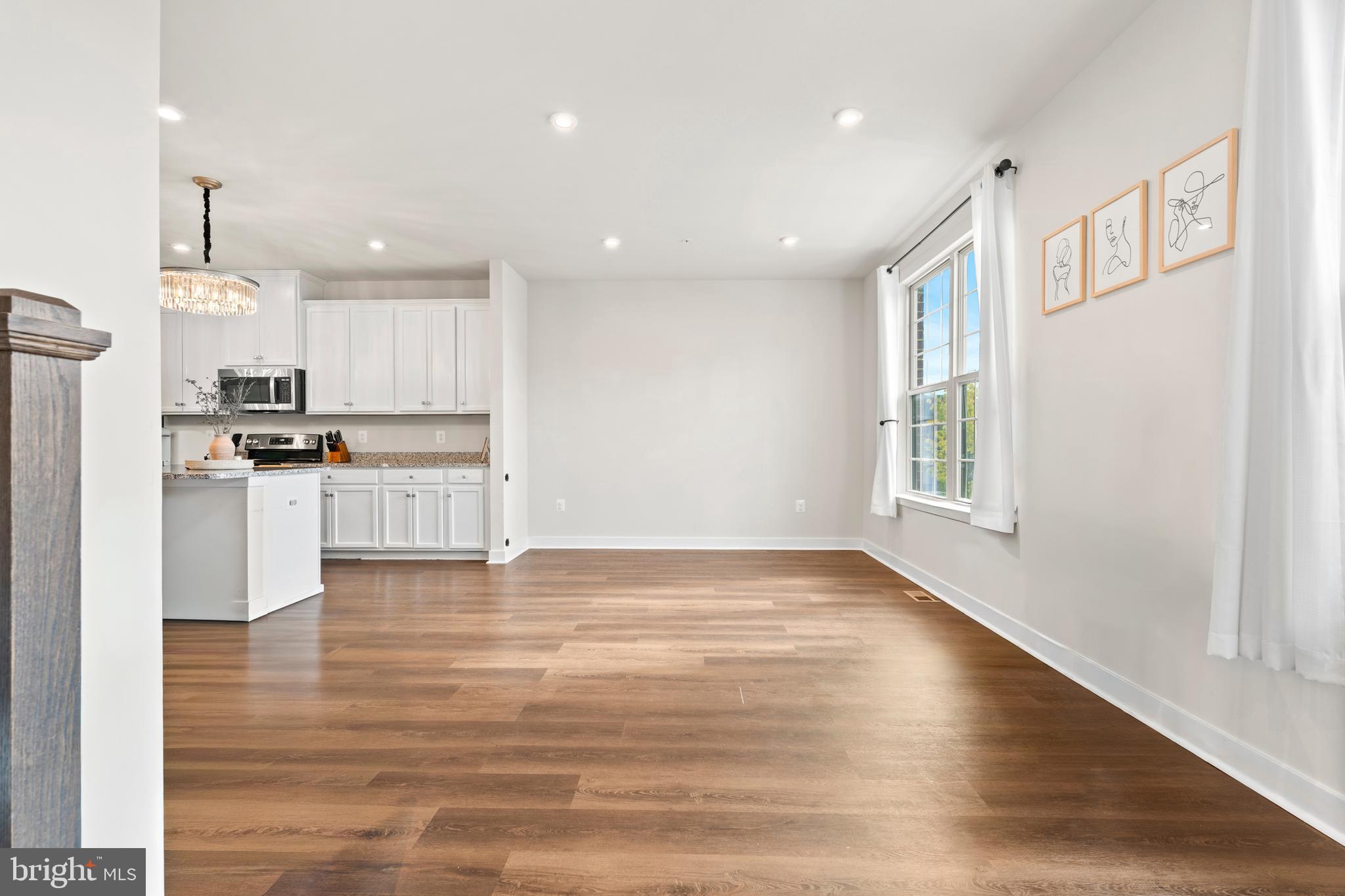 WESTSIDE - Residential