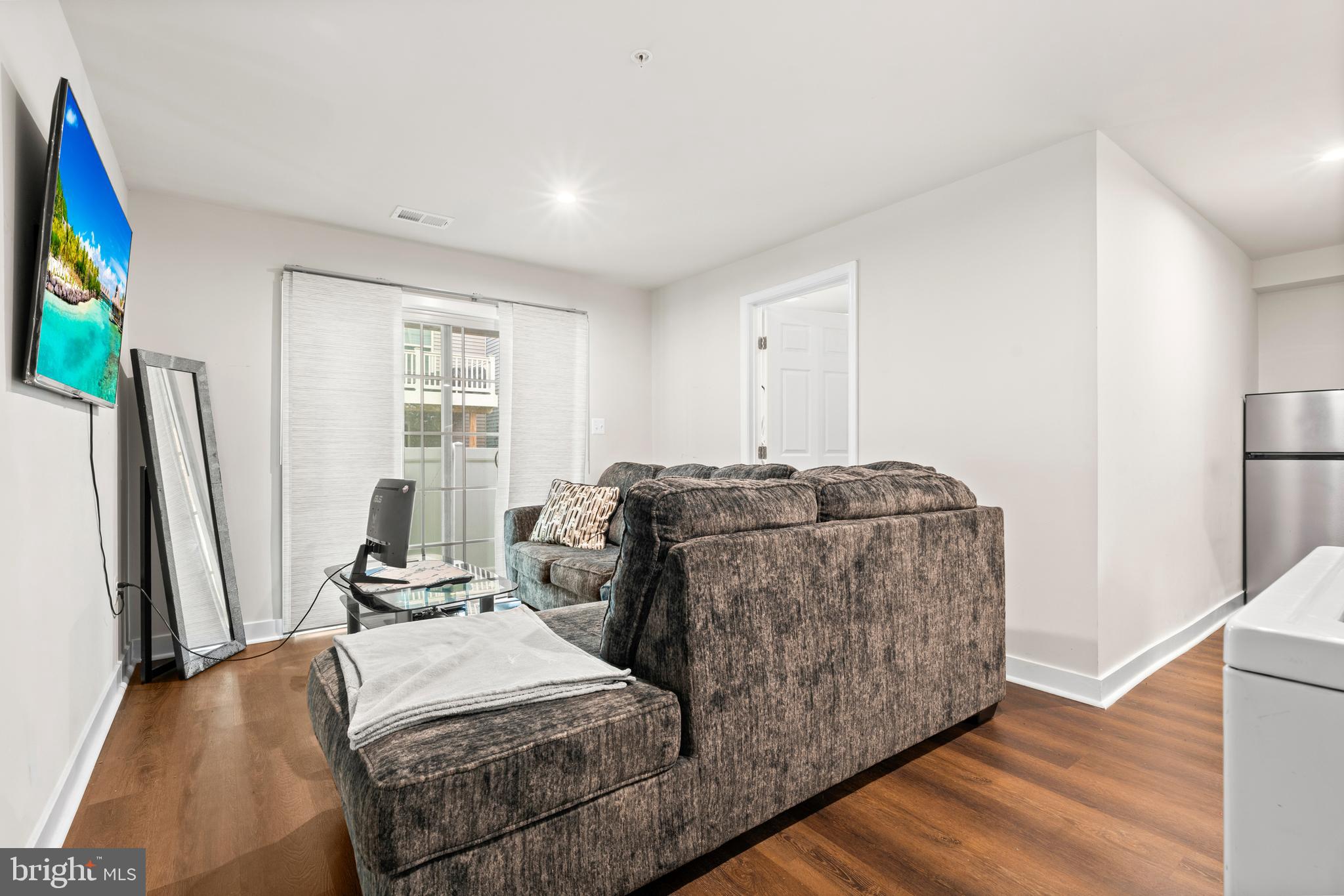 WESTSIDE - Residential