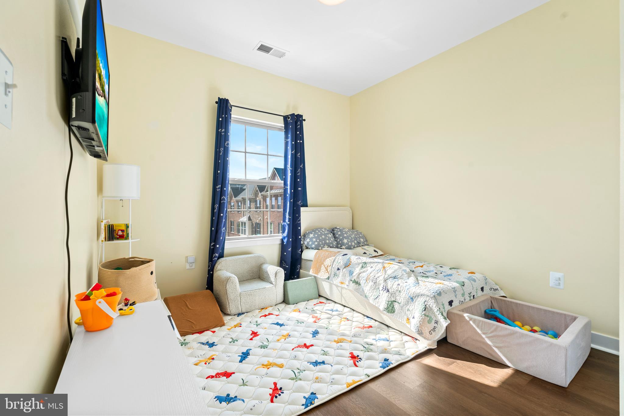 WESTSIDE - Residential