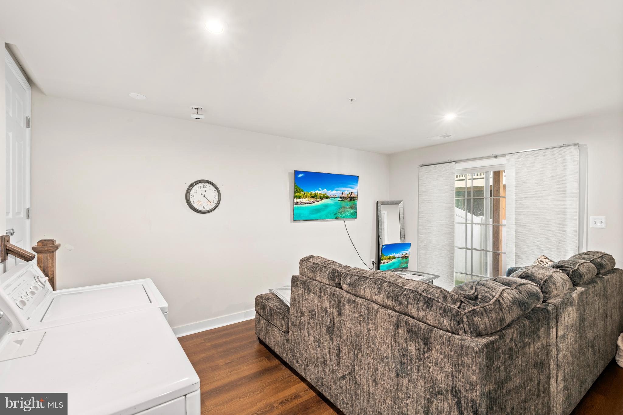 WESTSIDE - Residential