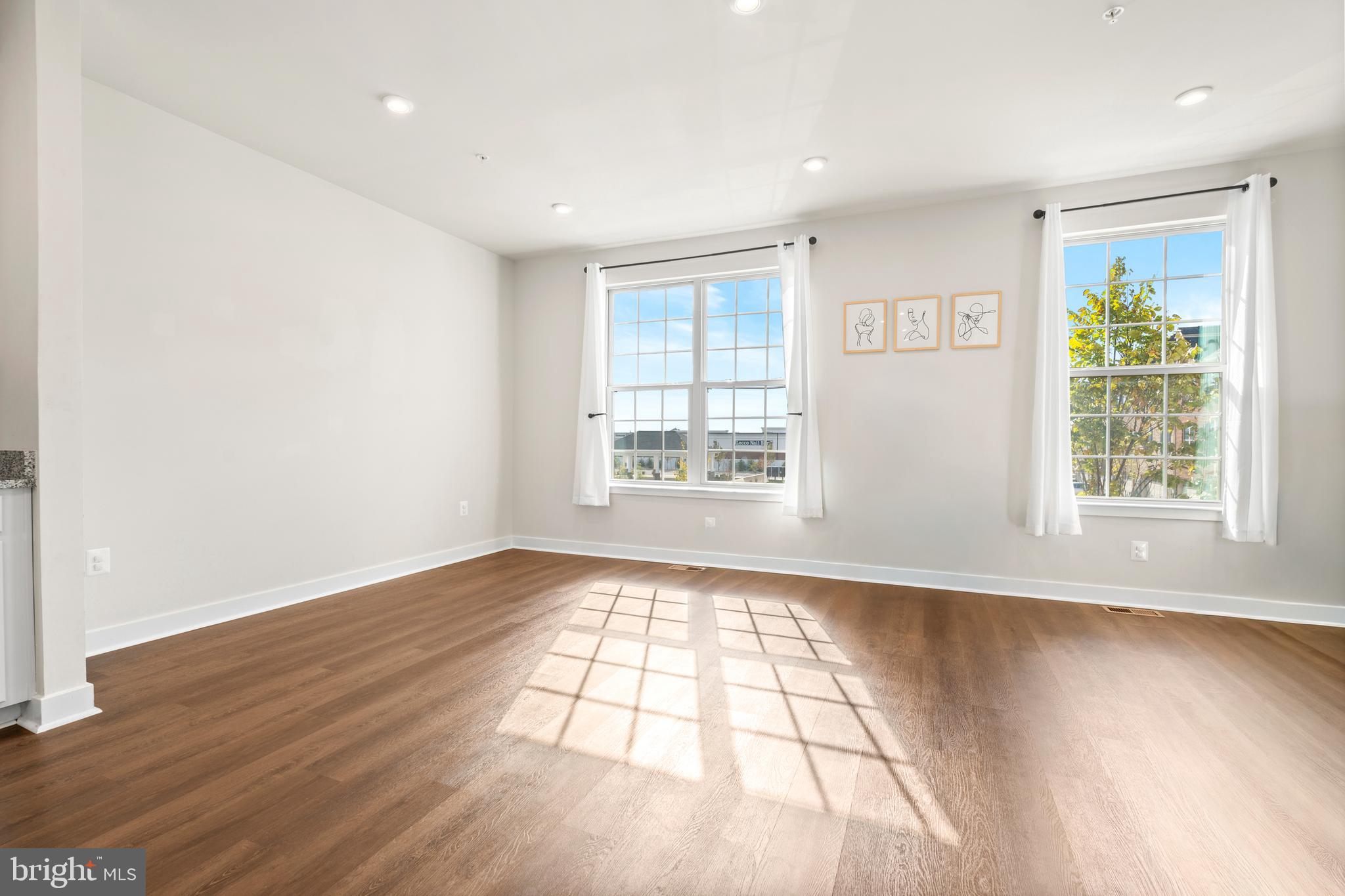 WESTSIDE - Residential