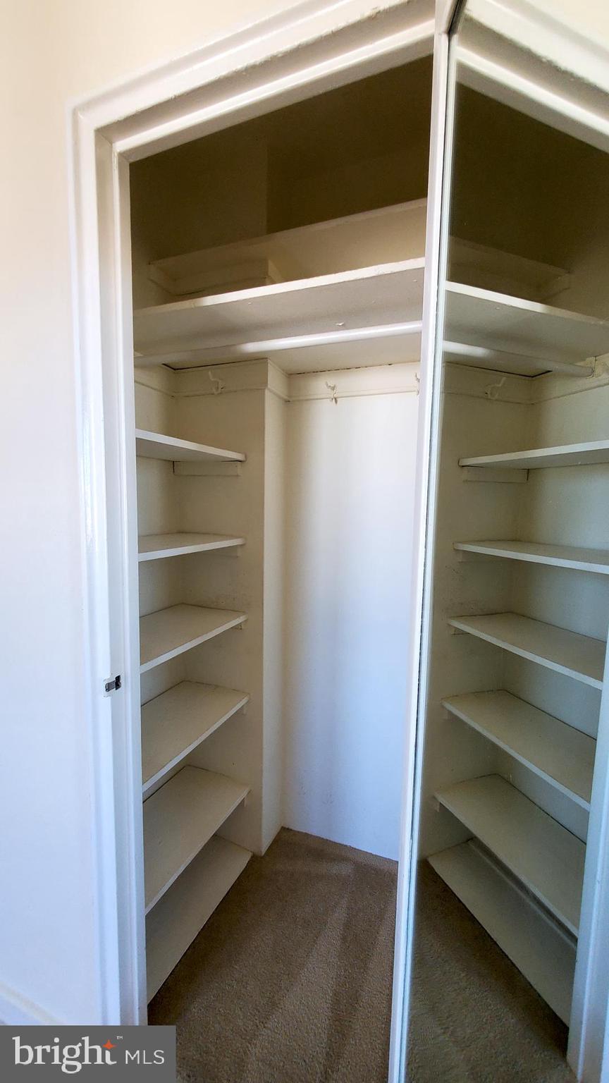 ART MUSEUM AREA - Residential Lease