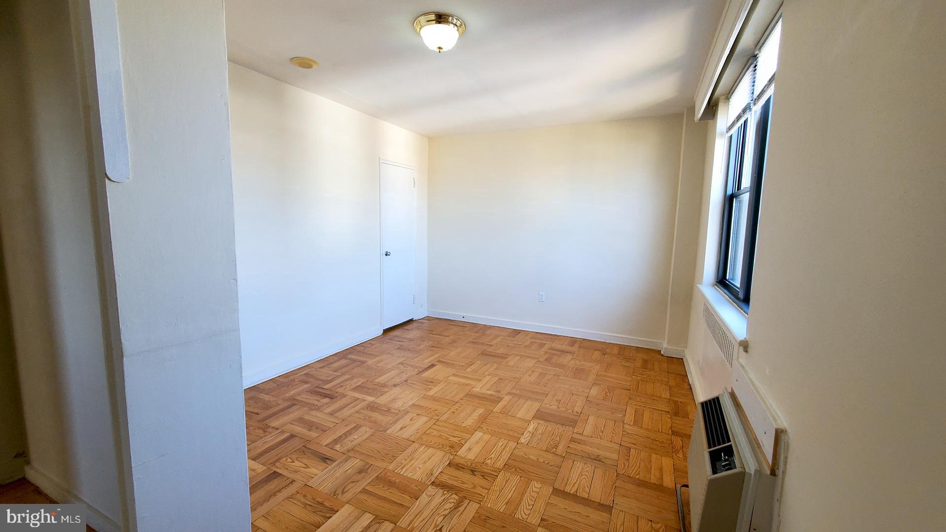 ART MUSEUM AREA - Residential Lease