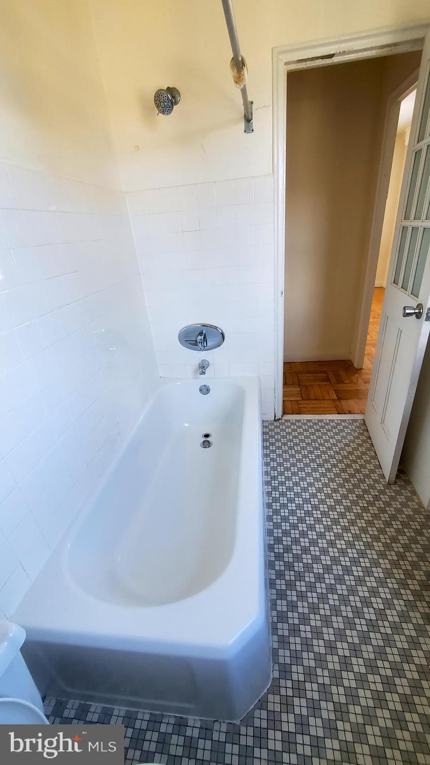 ART MUSEUM AREA - Residential Lease