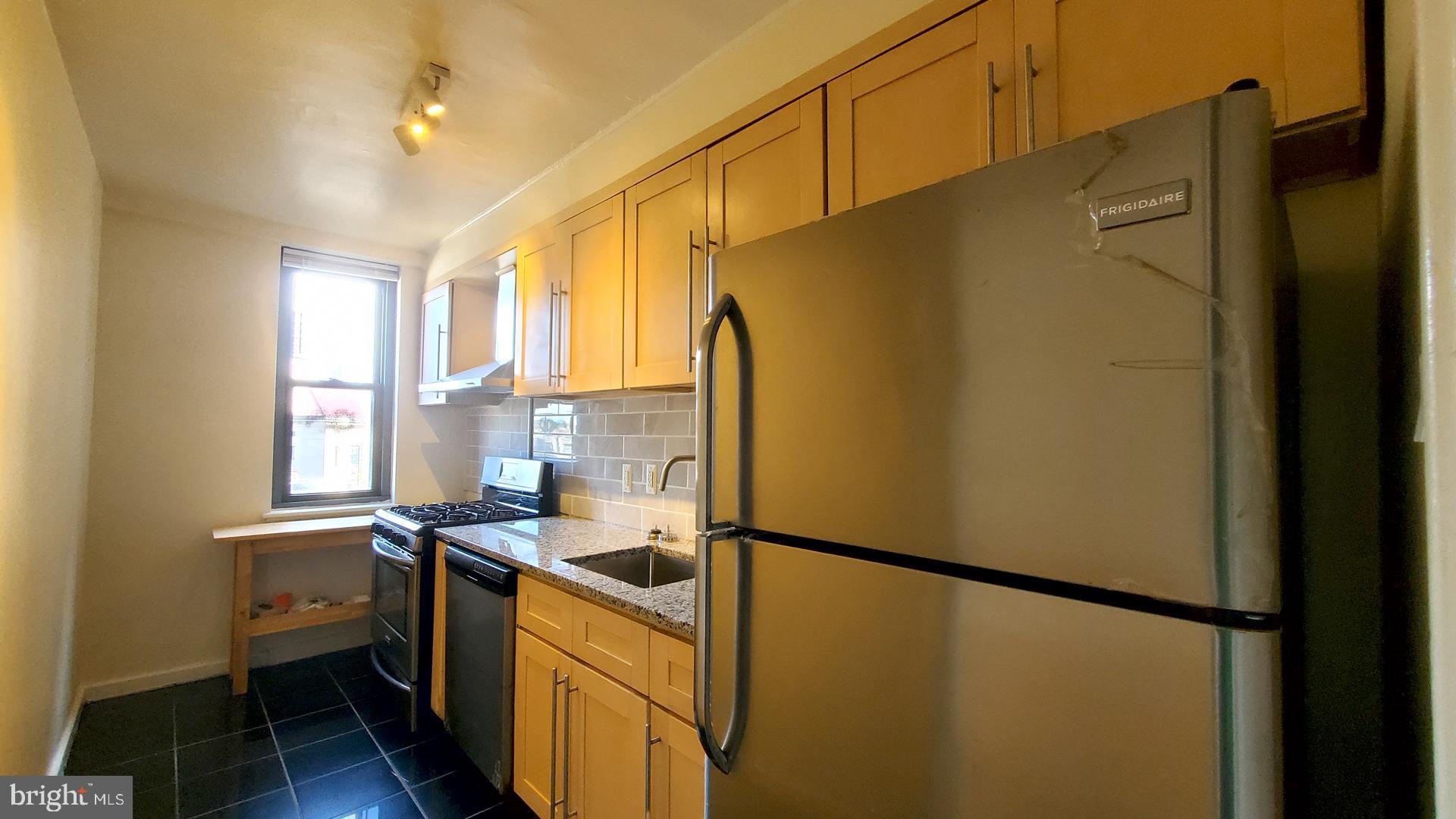 ART MUSEUM AREA - Residential Lease