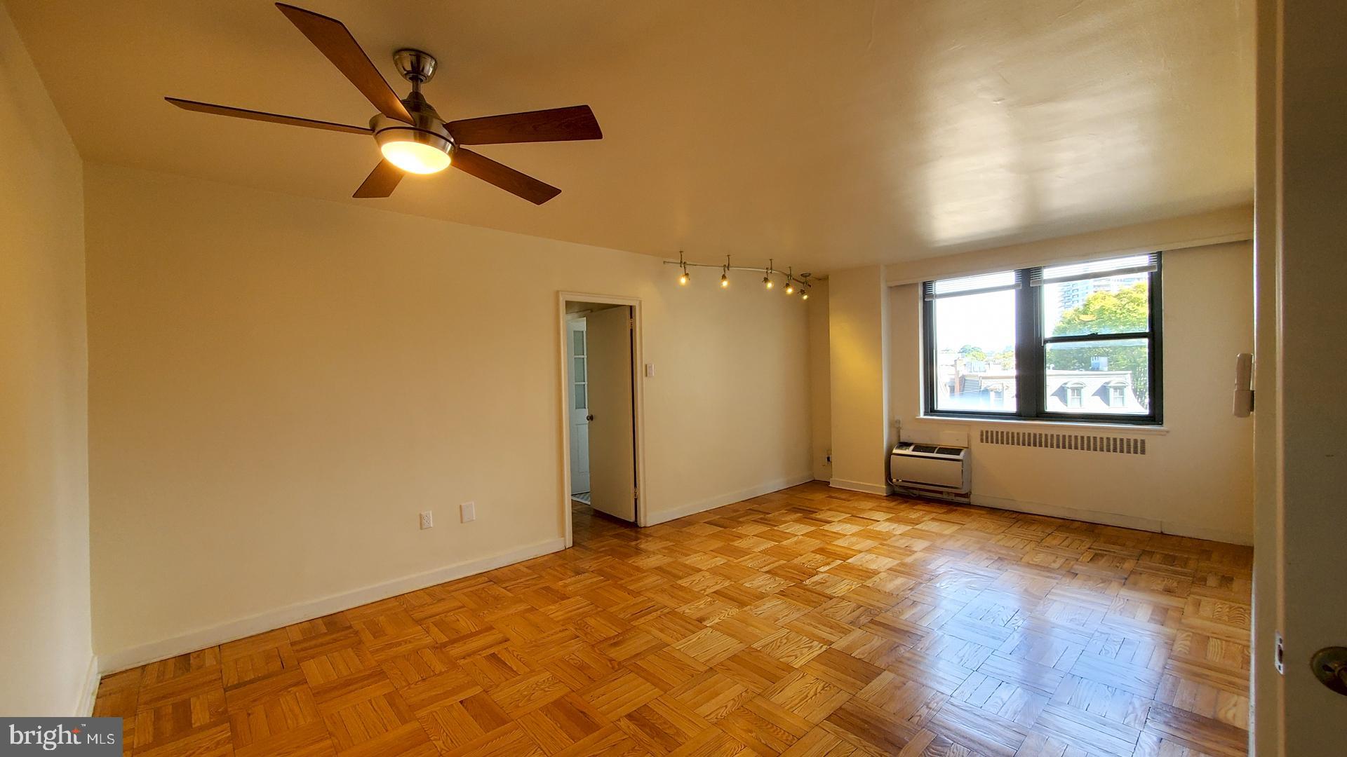 ART MUSEUM AREA - Residential Lease