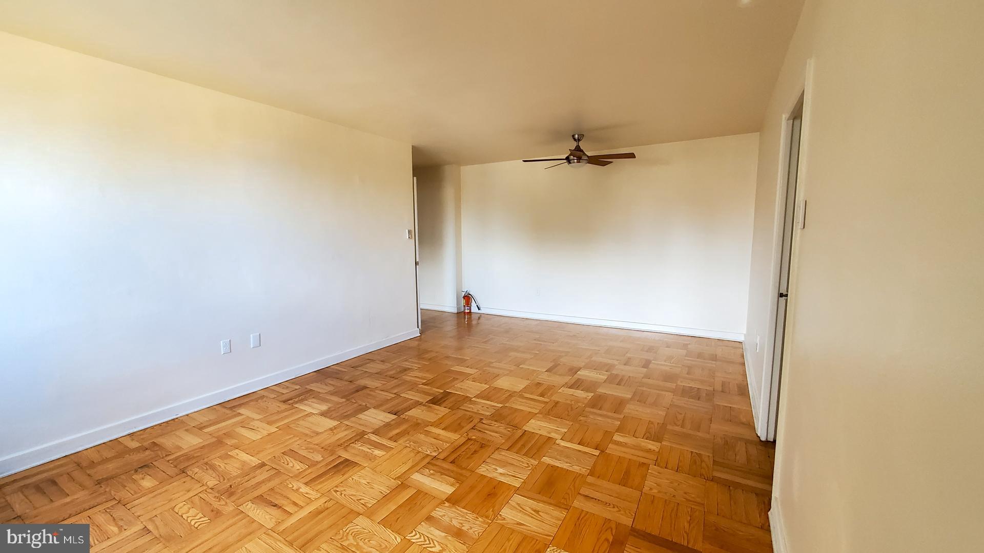 ART MUSEUM AREA - Residential Lease