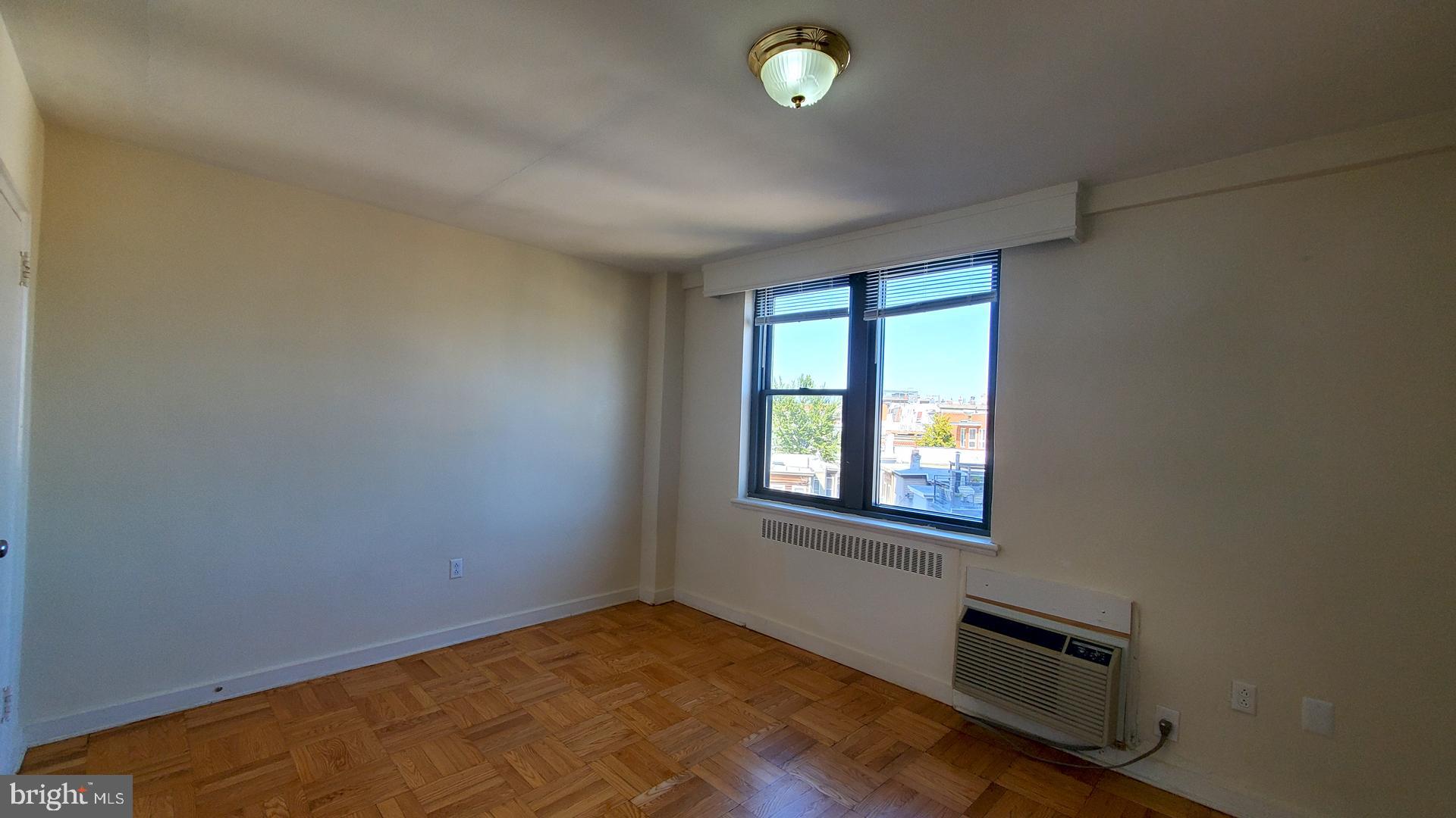 ART MUSEUM AREA - Residential Lease