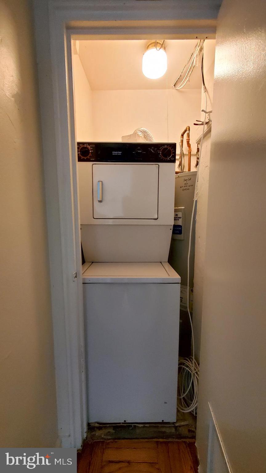 ART MUSEUM AREA - Residential Lease