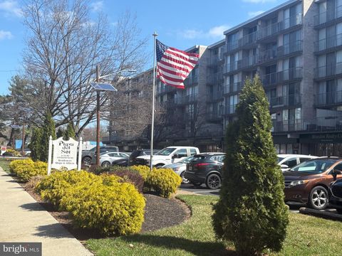 Condo For Sale - 401 Cooper Landing Road #428<br/> CHERRY HILL, NJ 08002