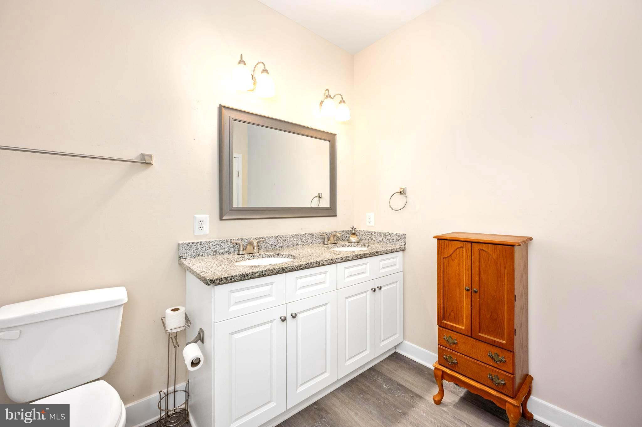 CLASSIC SHORES - Residential