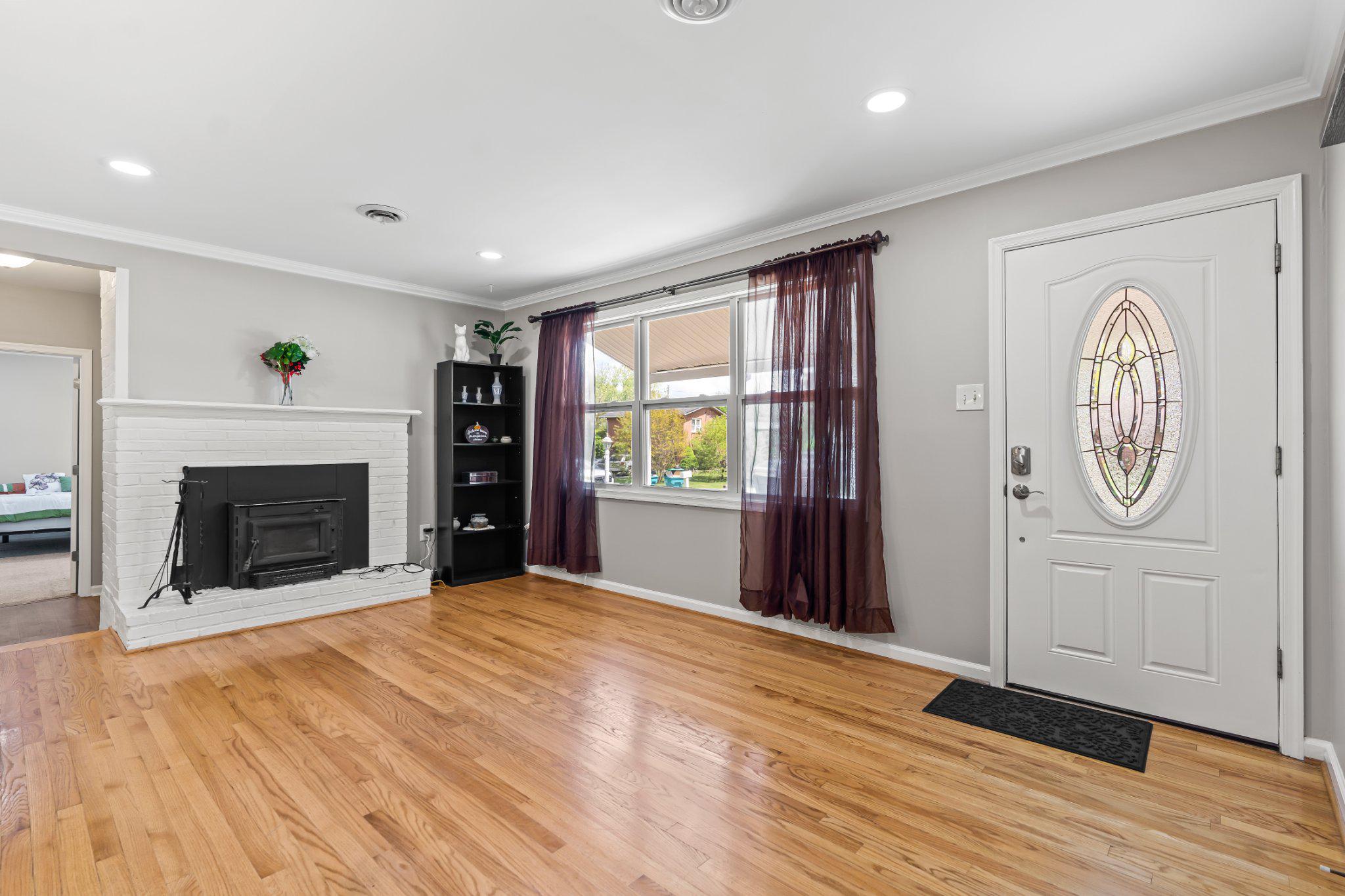 ORCHARD HILLS - Residential