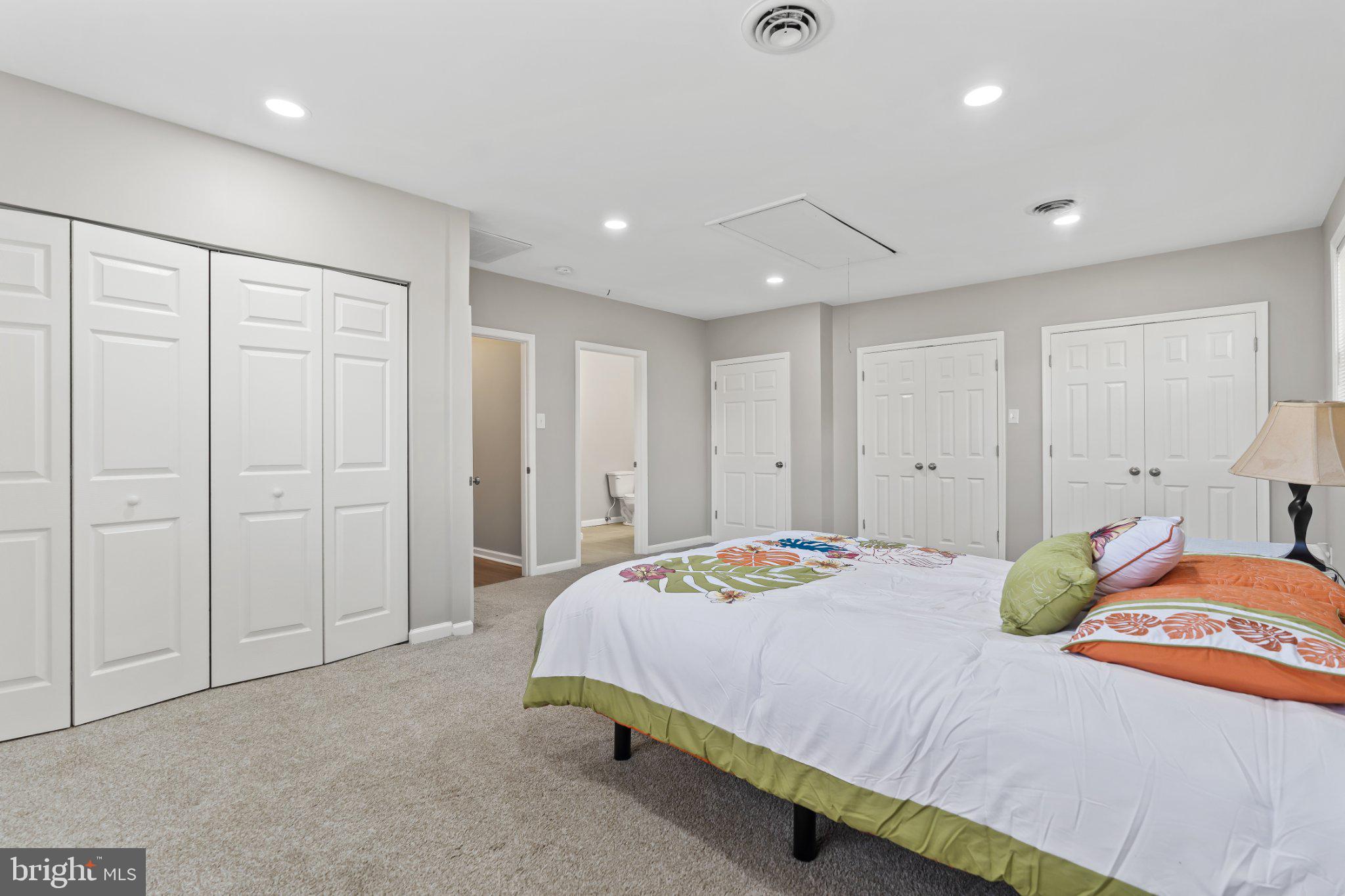 ORCHARD HILLS - Residential