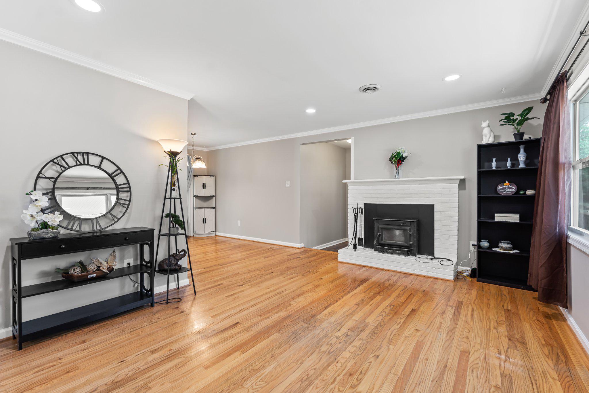 ORCHARD HILLS - Residential