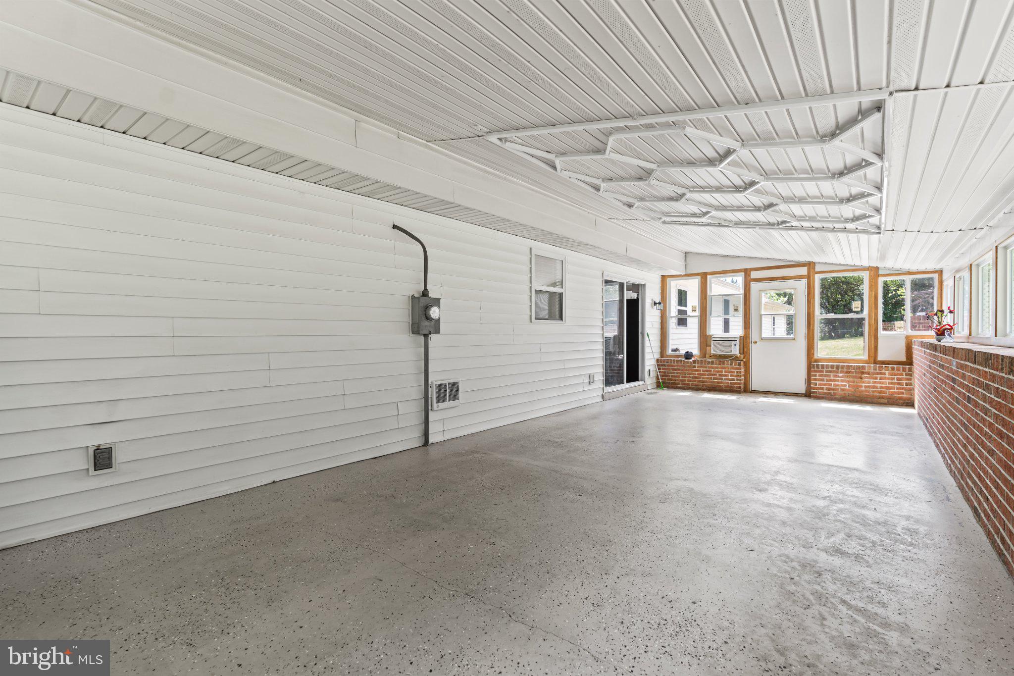 ORCHARD HILLS - Residential