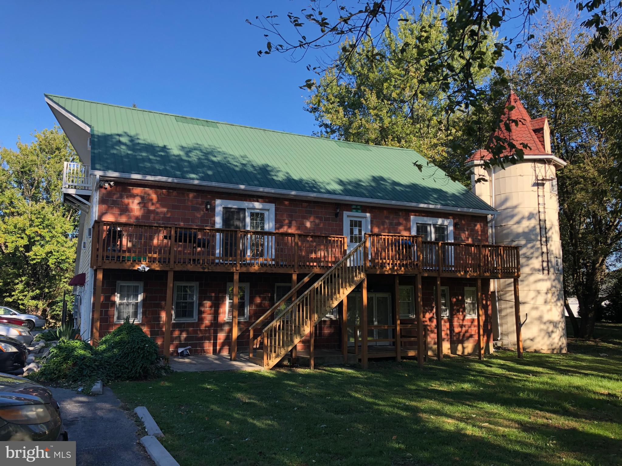 Charming one bedroom one bath apartment in Shepherdstown. Rural setting but a few minute drive to downtown Shepherdstown. NO PETS. Tenant pays water and electric.