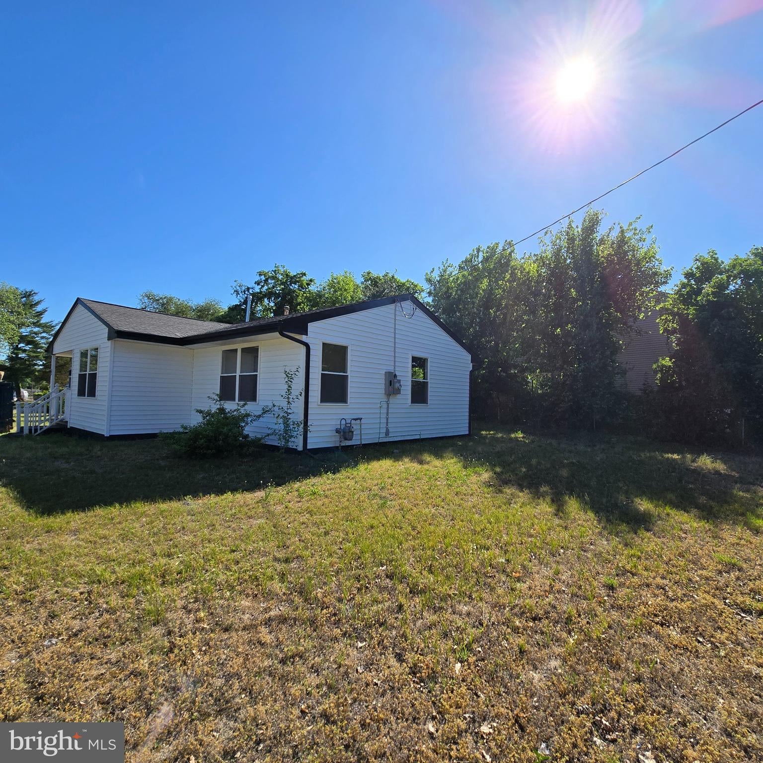 38 RICHARDS AVENUE
