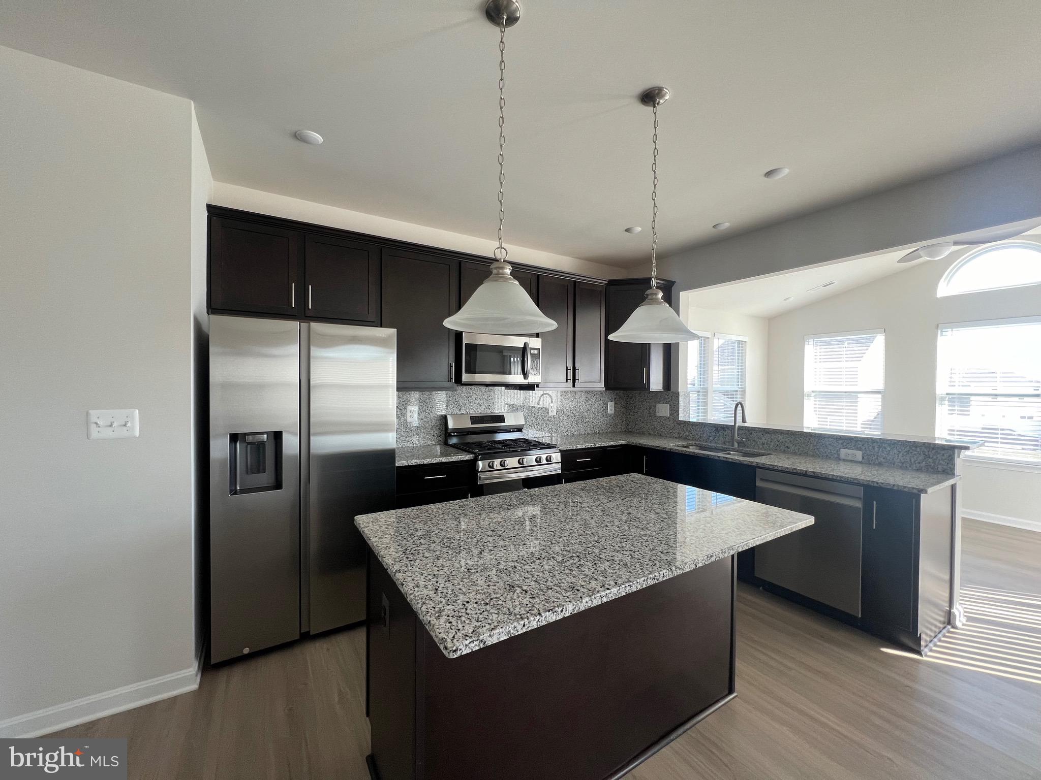 THE VILLAGE AT CEDAR CREEK - Residential Lease