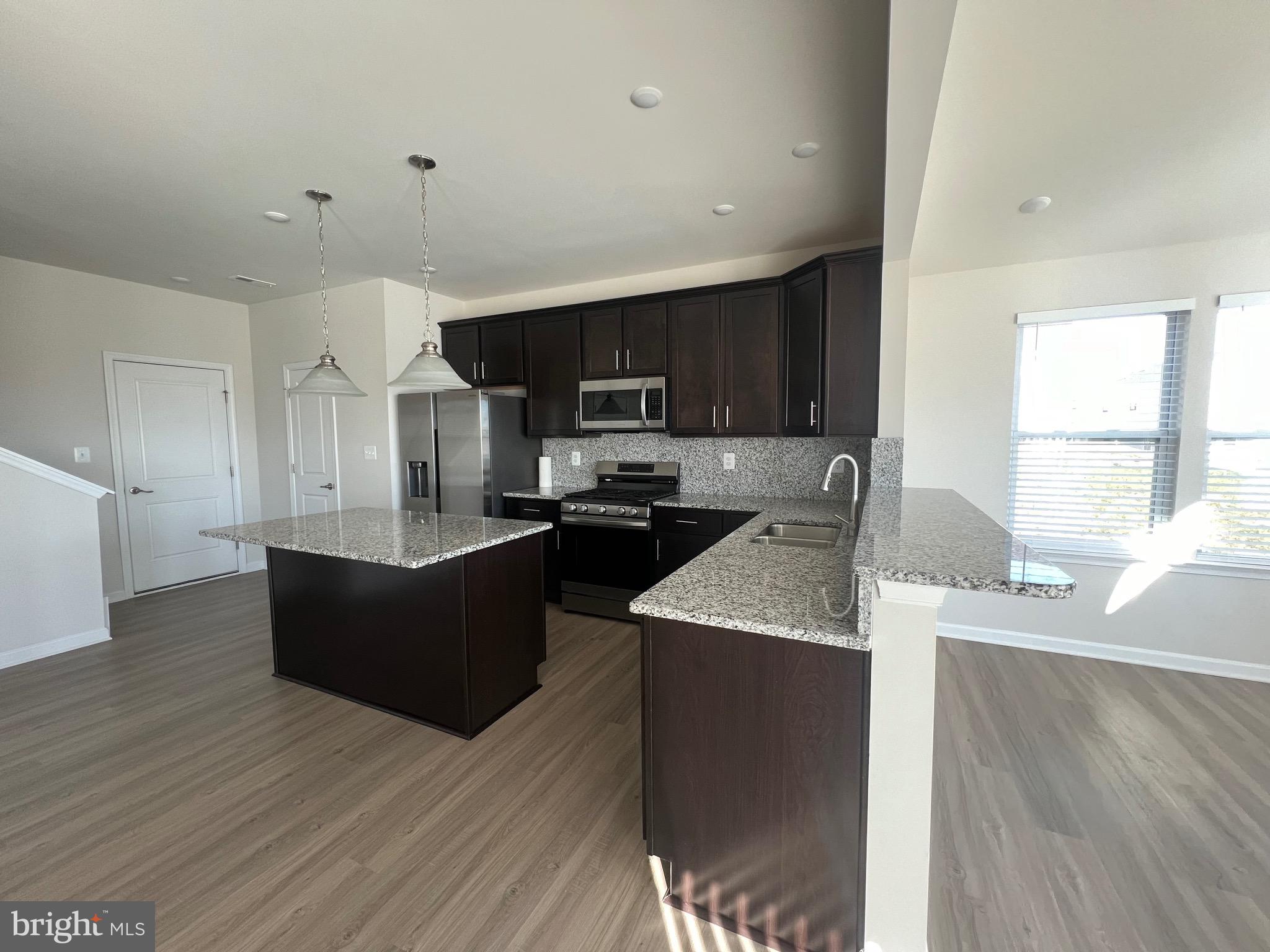 THE VILLAGE AT CEDAR CREEK - Residential Lease