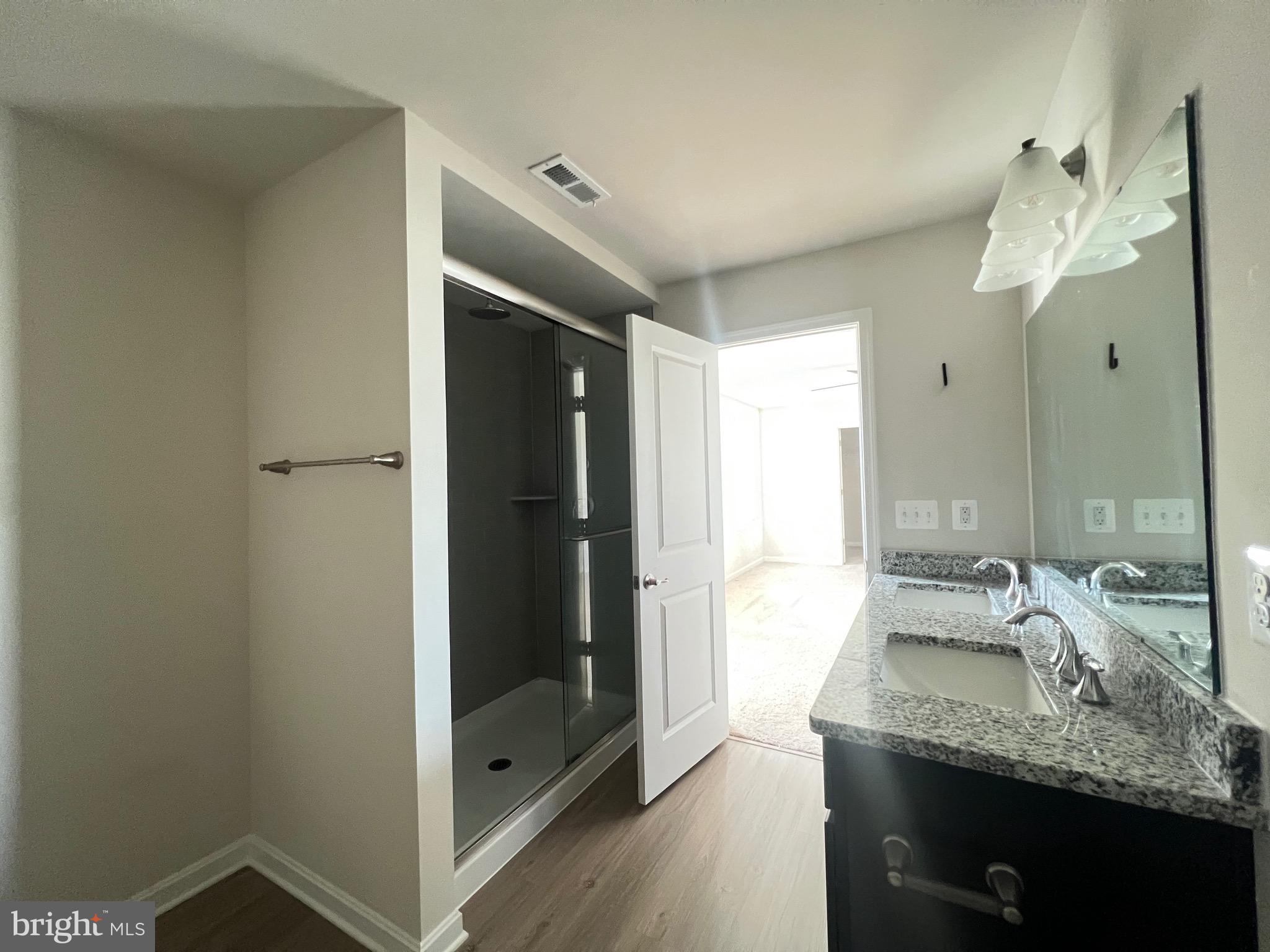 THE VILLAGE AT CEDAR CREEK - Residential Lease