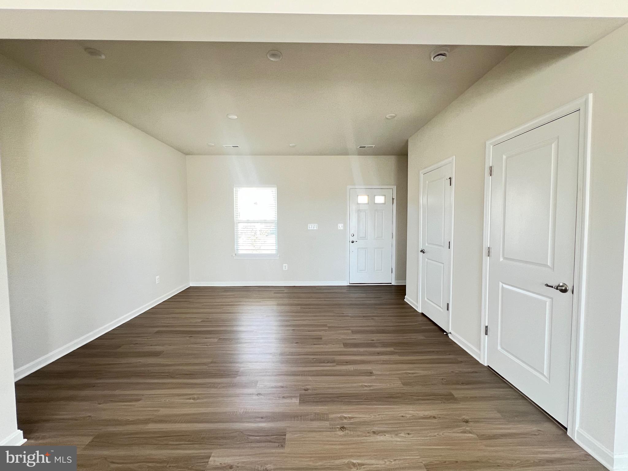 THE VILLAGE AT CEDAR CREEK - Residential Lease