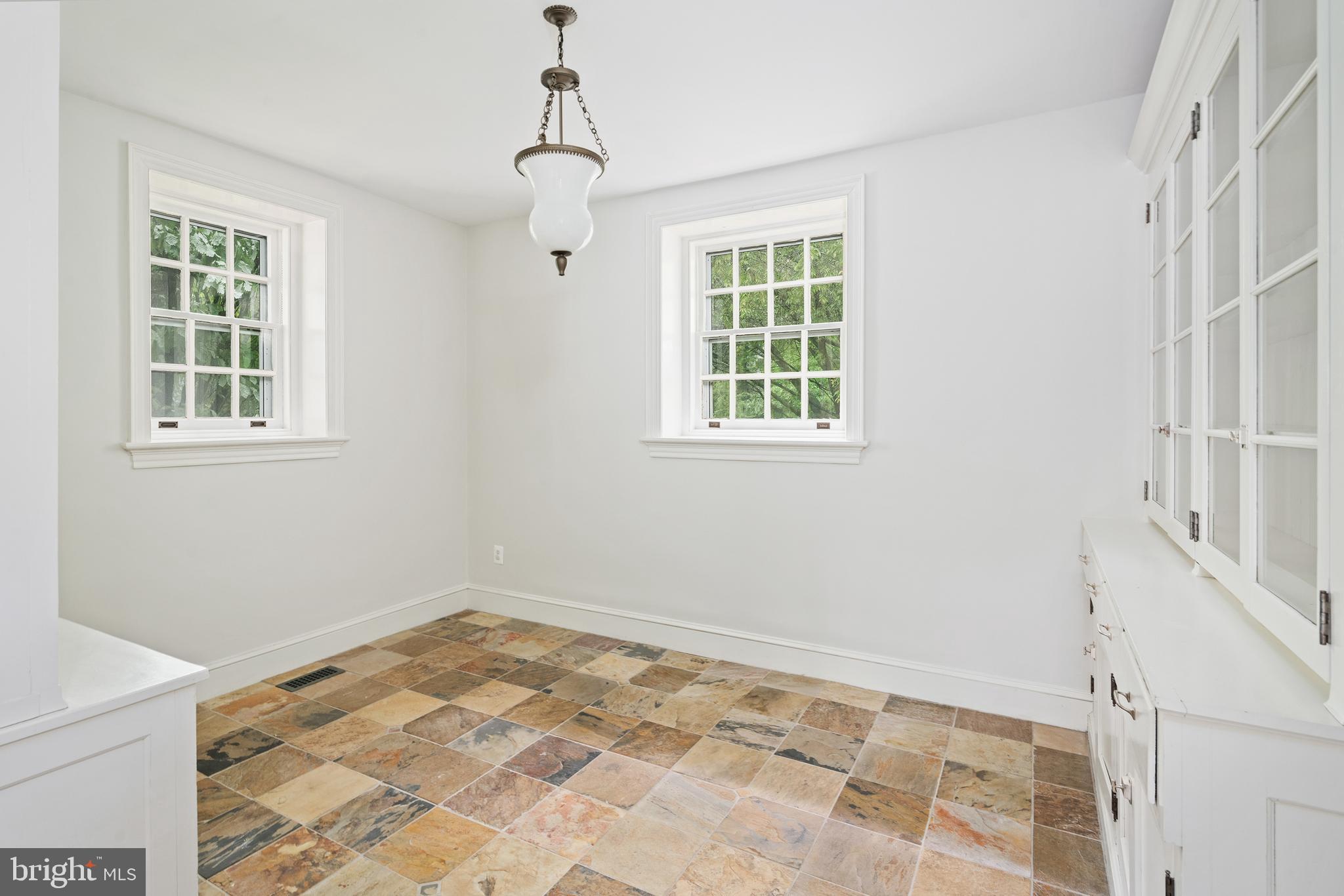 LAFAYETTE HILL - Residential