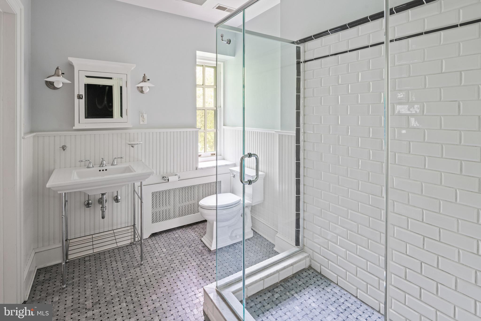 LAFAYETTE HILL - Residential