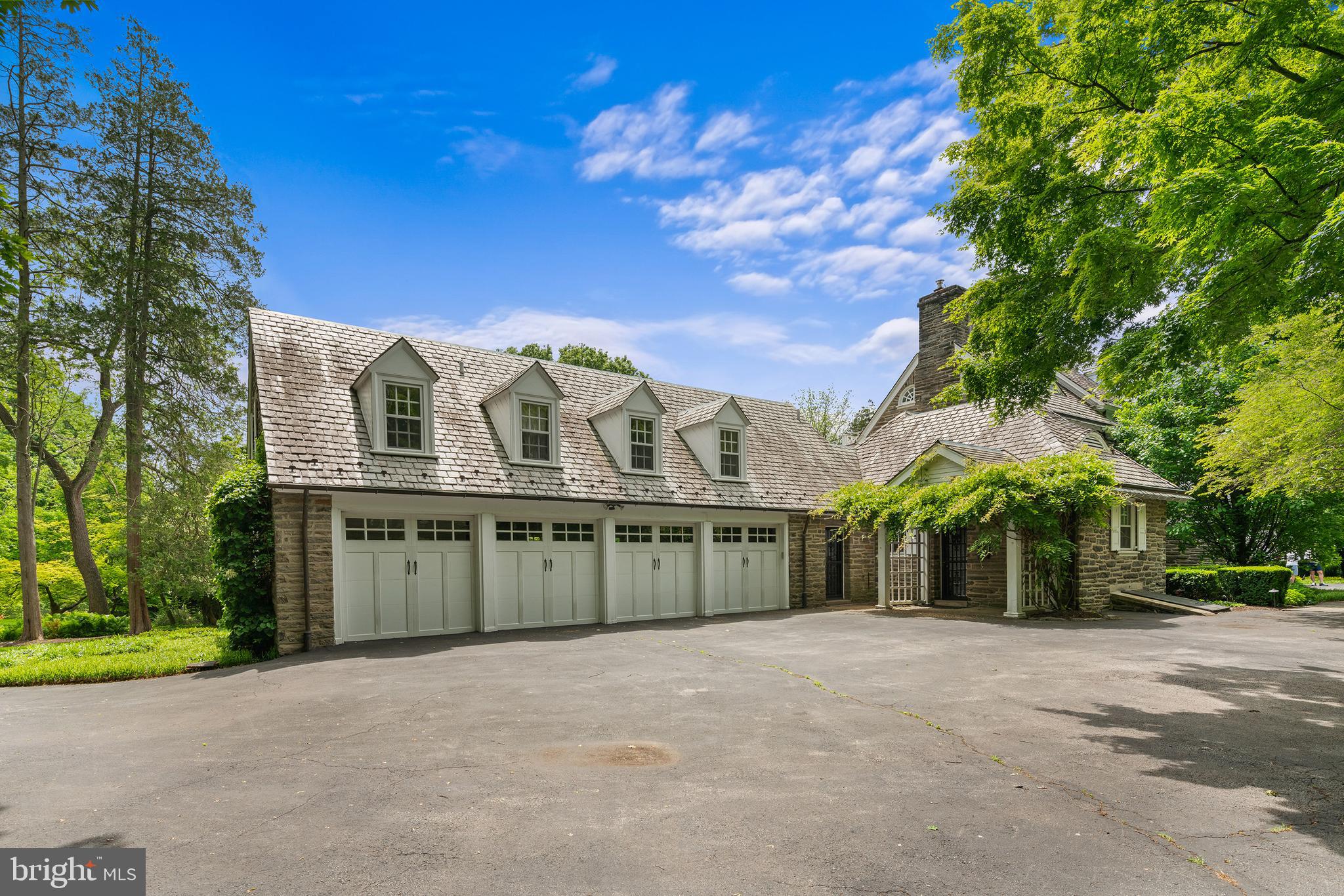 LAFAYETTE HILL - Residential