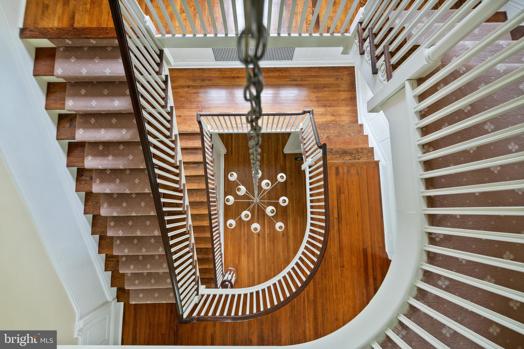 LAFAYETTE HILL - Residential