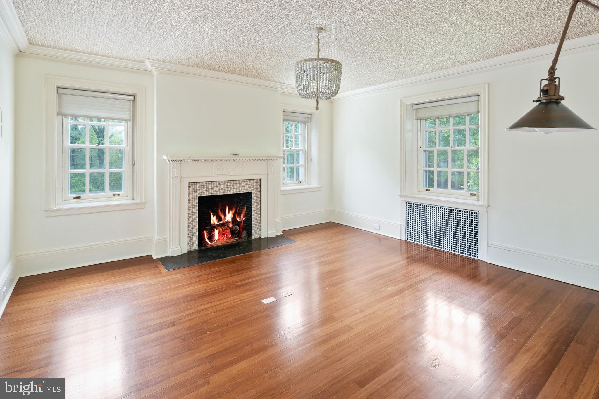 LAFAYETTE HILL - Residential