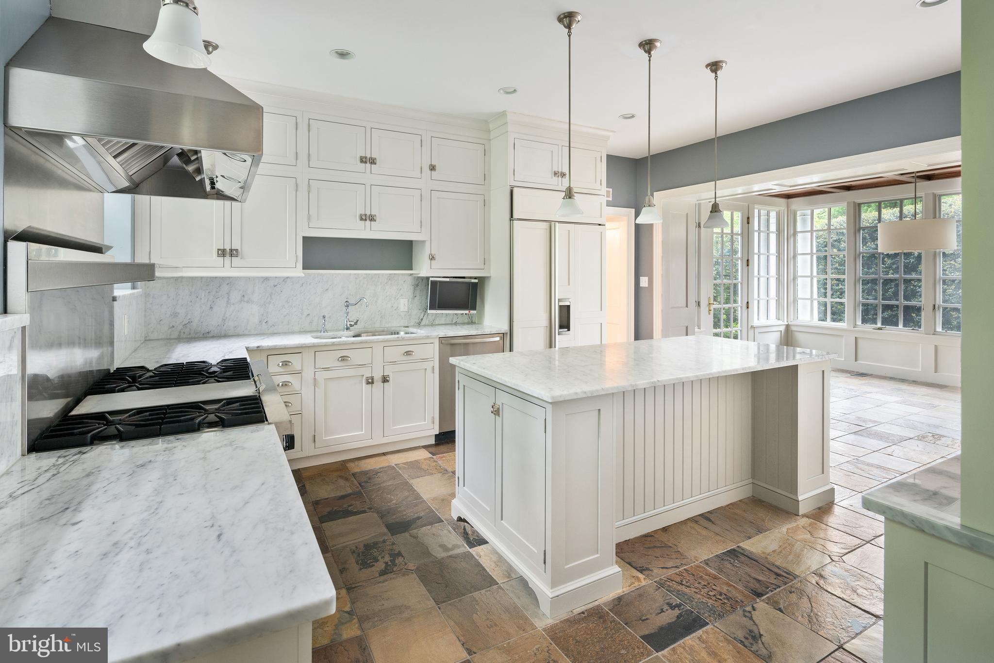 LAFAYETTE HILL - Residential