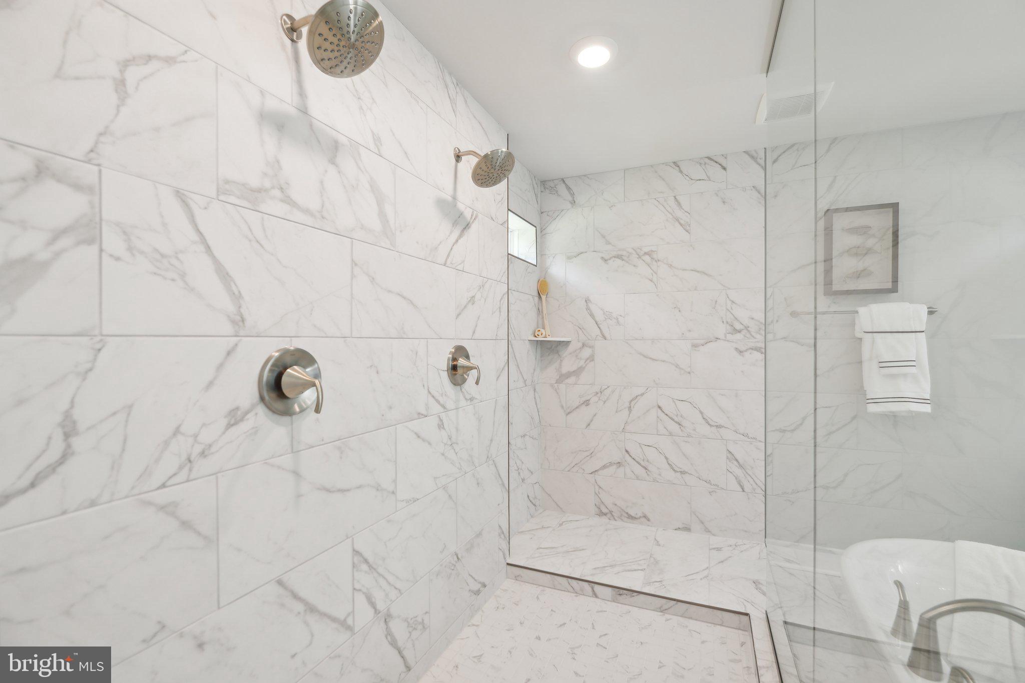 WOODED RUN ESTATES - Residential