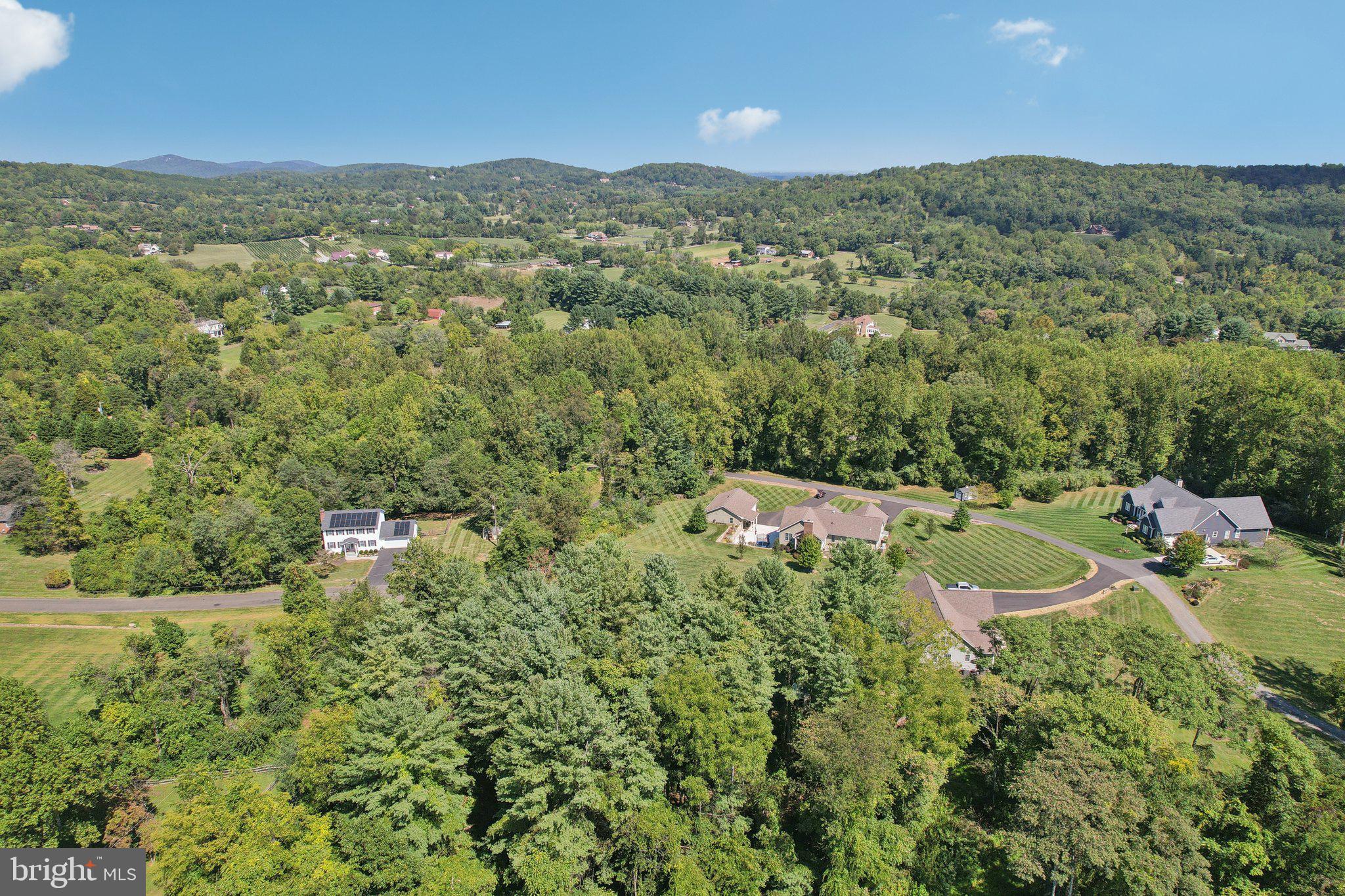 WOODED RUN ESTATES - Residential