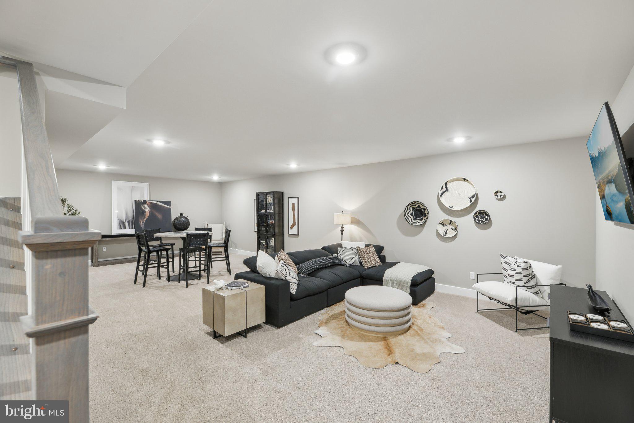 WOODED RUN ESTATES - Residential