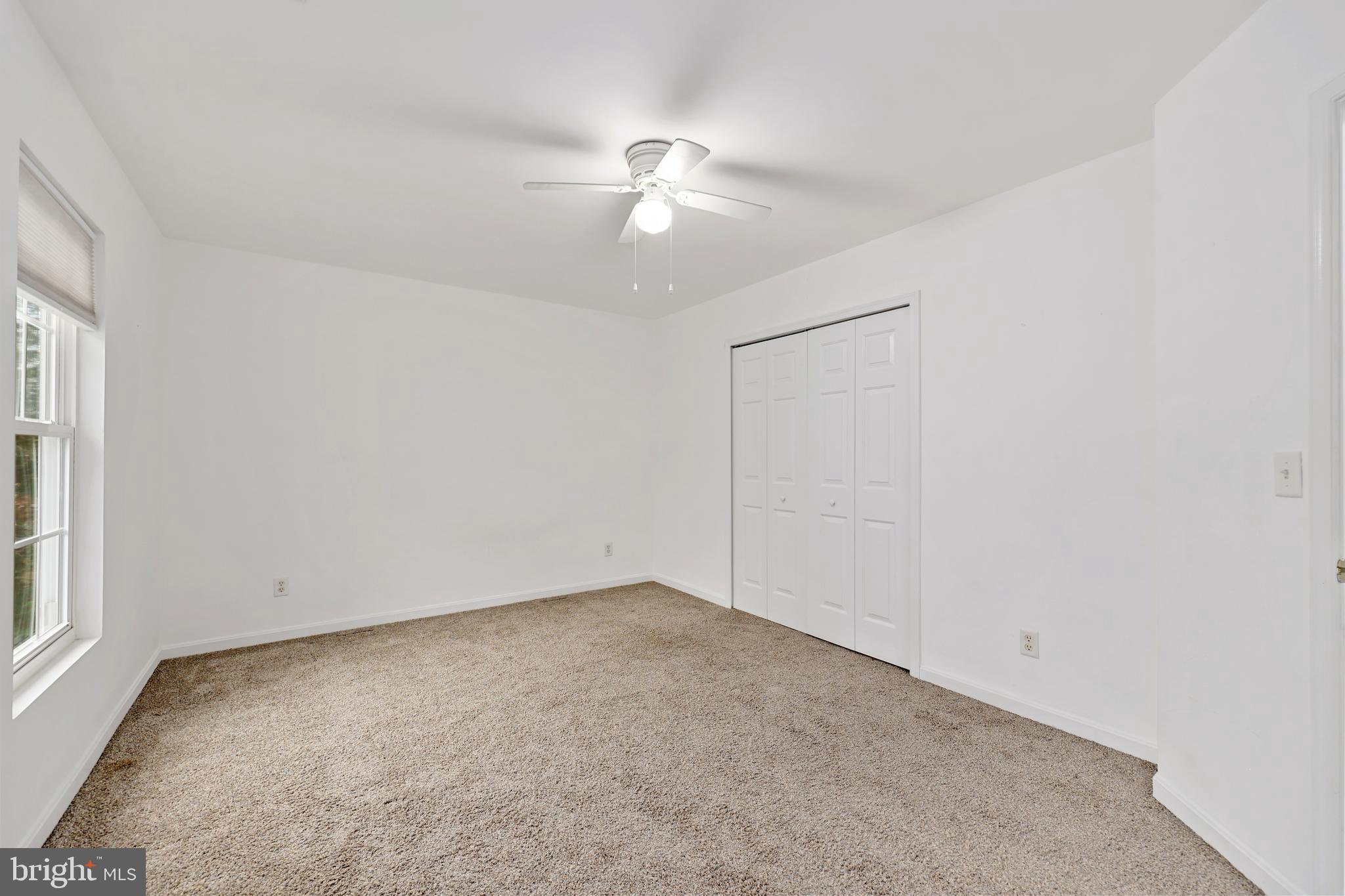 LAKE CAROLINE - Residential