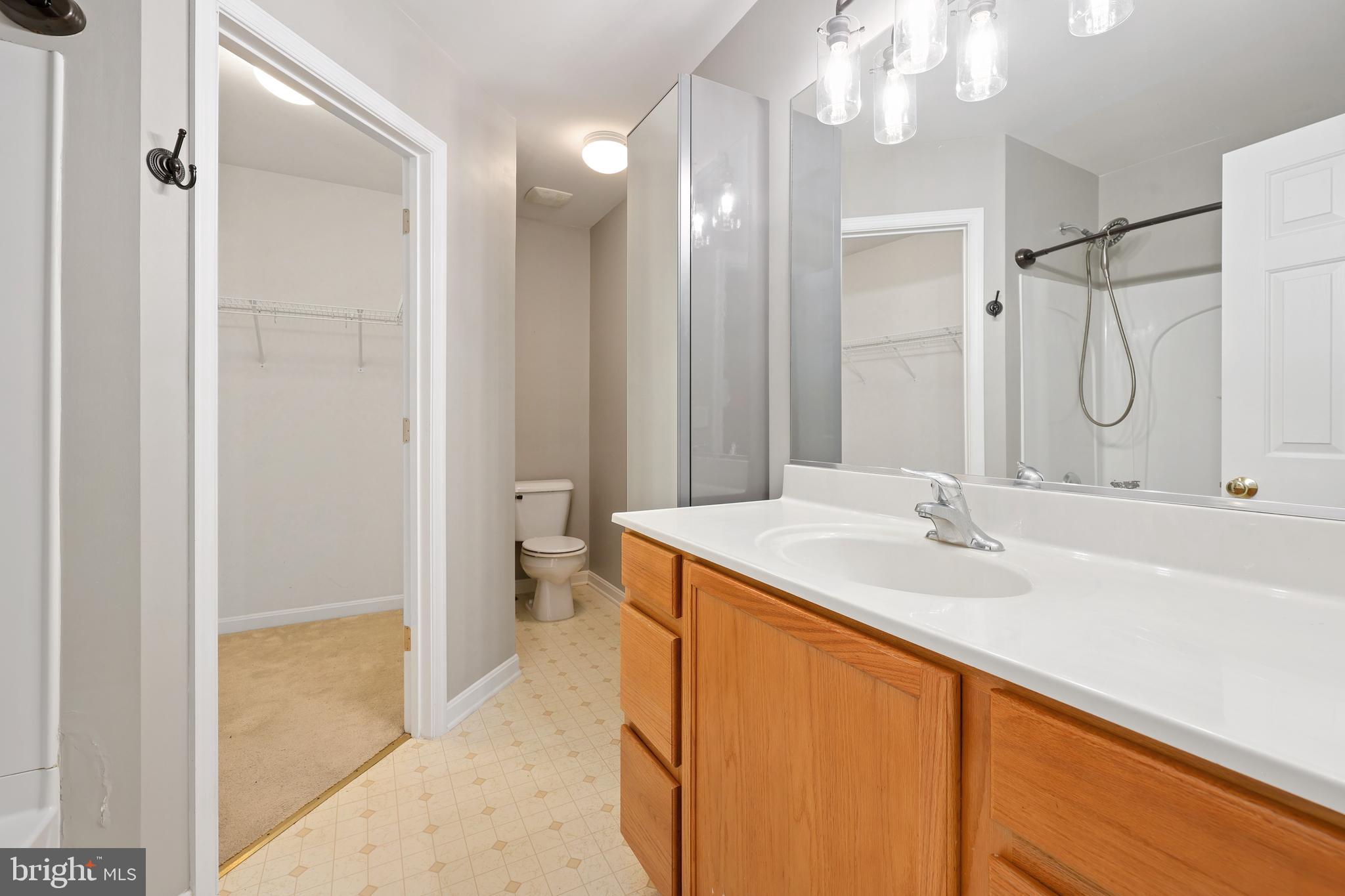 LAKE CAROLINE - Residential