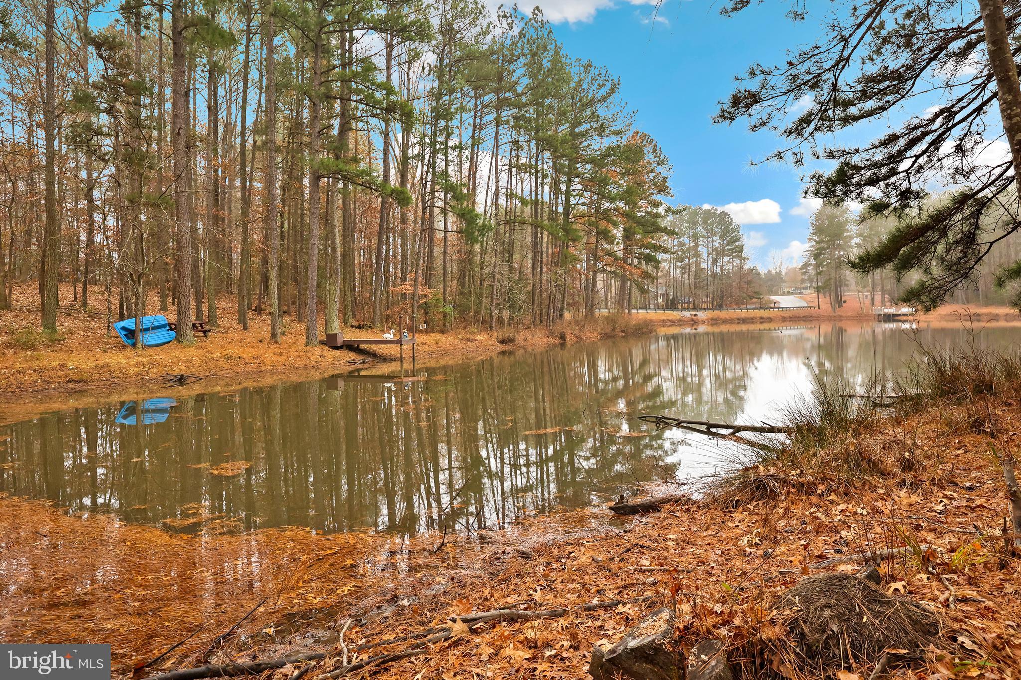 LAKE CAROLINE - Residential