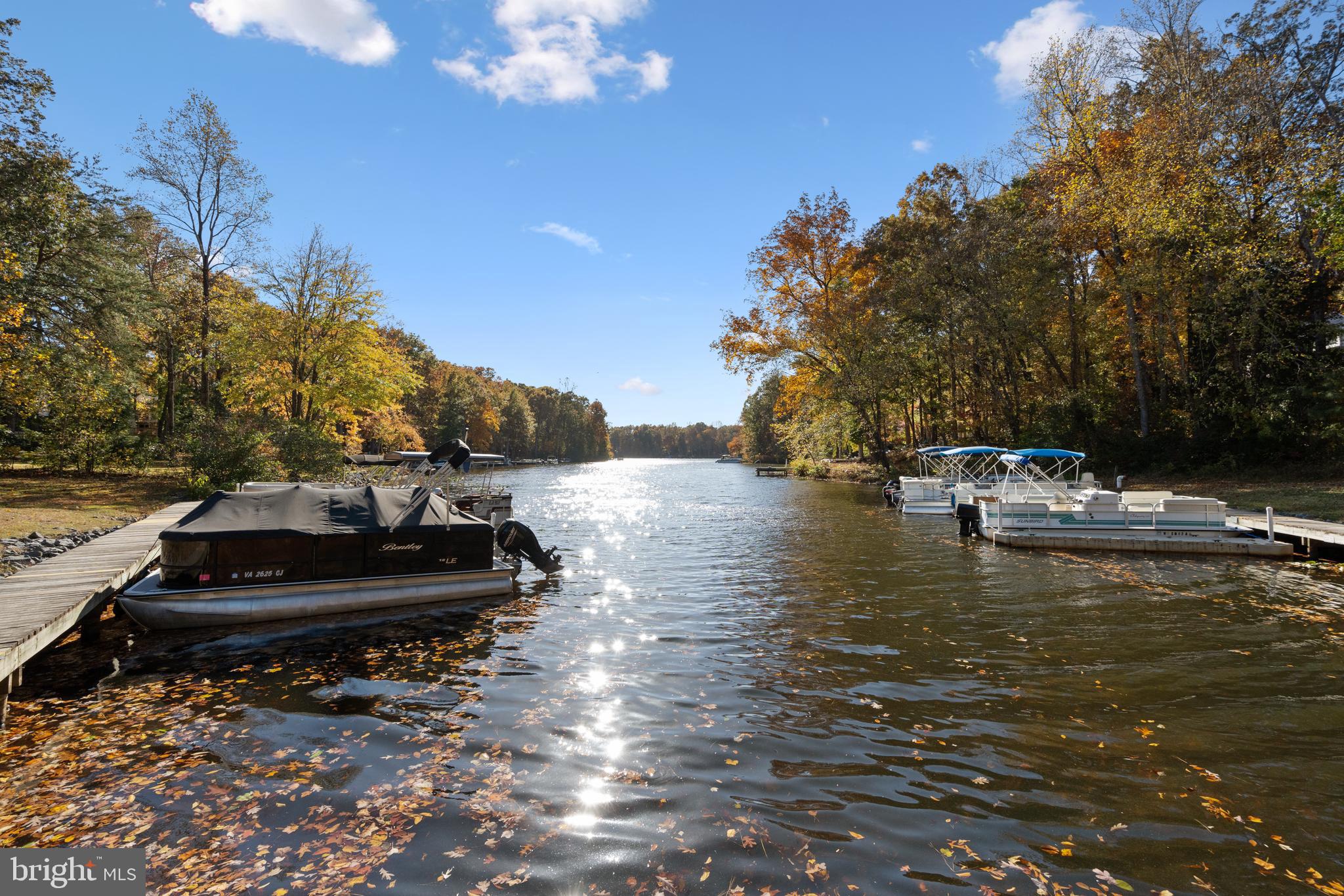 LAKE CAROLINE - Residential