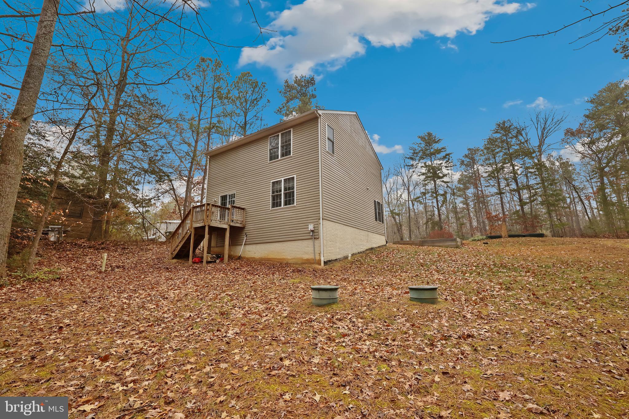 LAKE CAROLINE - Residential