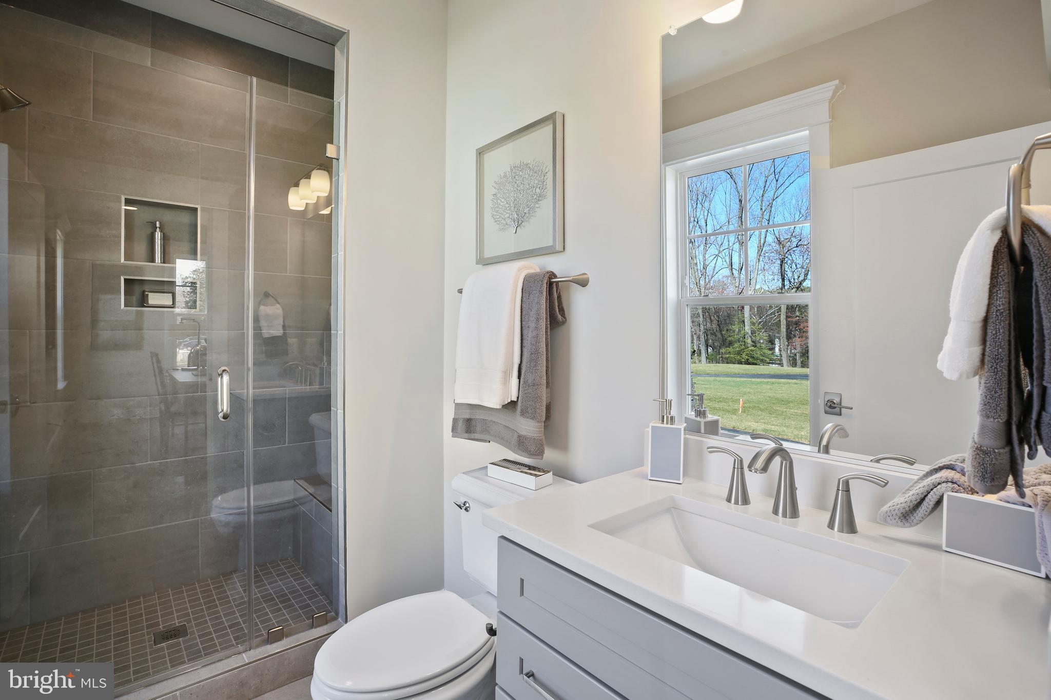 BRADDOCK WOODS - Residential