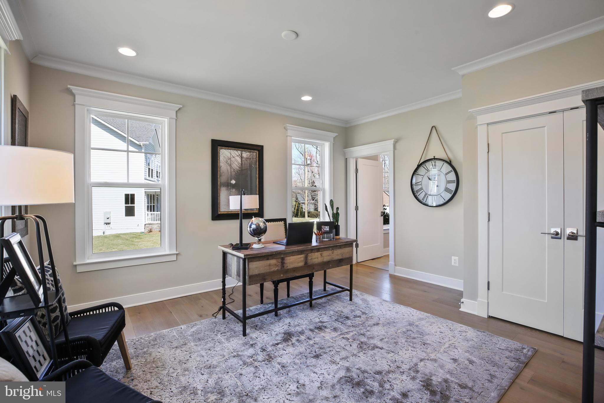 BRADDOCK WOODS - Residential