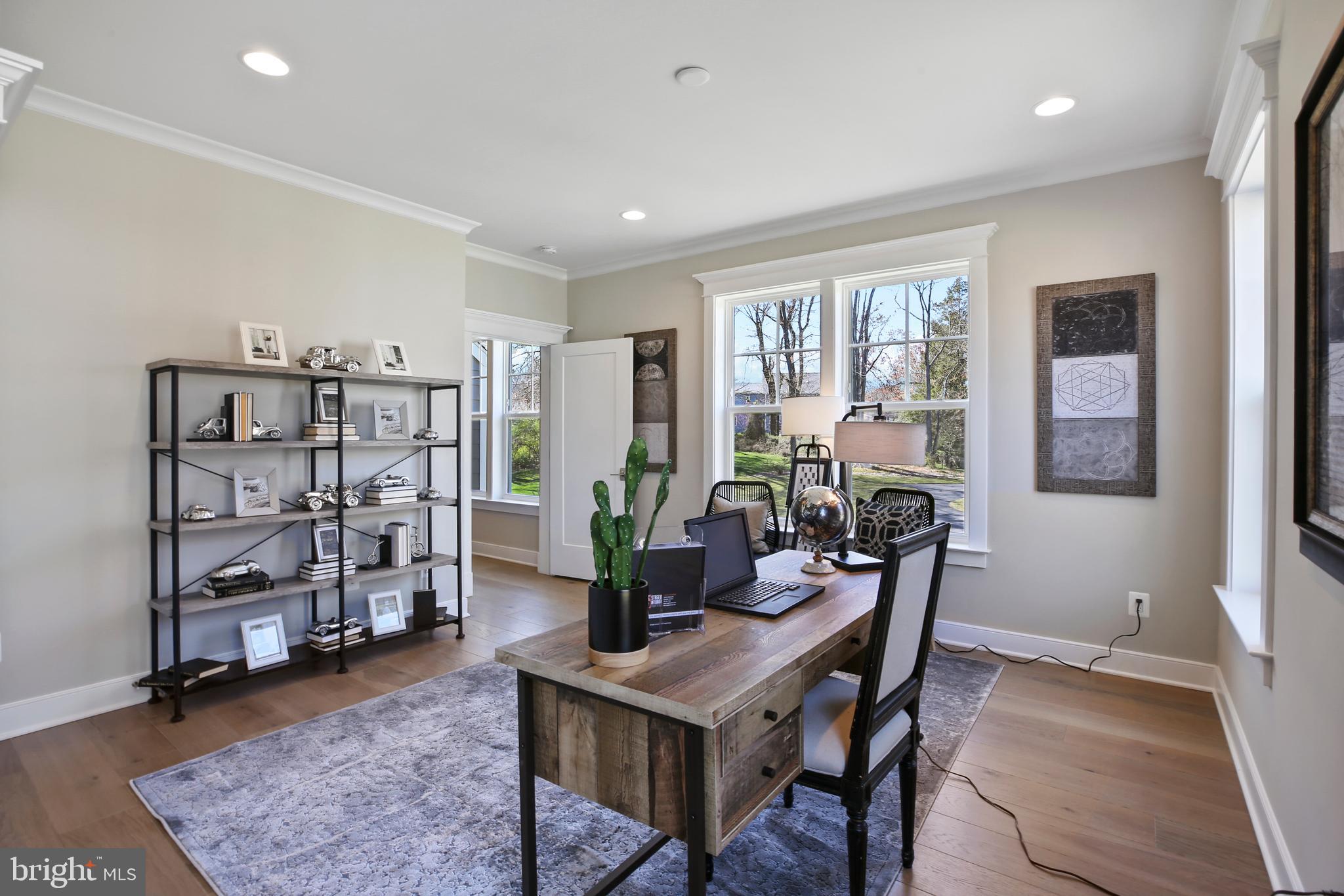 BRADDOCK WOODS - Residential