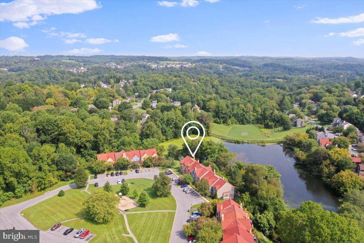 VILLAS LAKE ANITA LOUISE - Residential