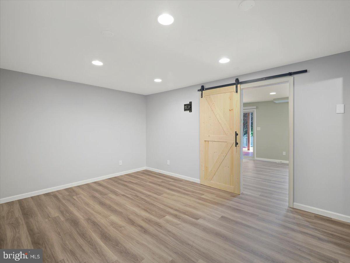 VILLAS LAKE ANITA LOUISE - Residential