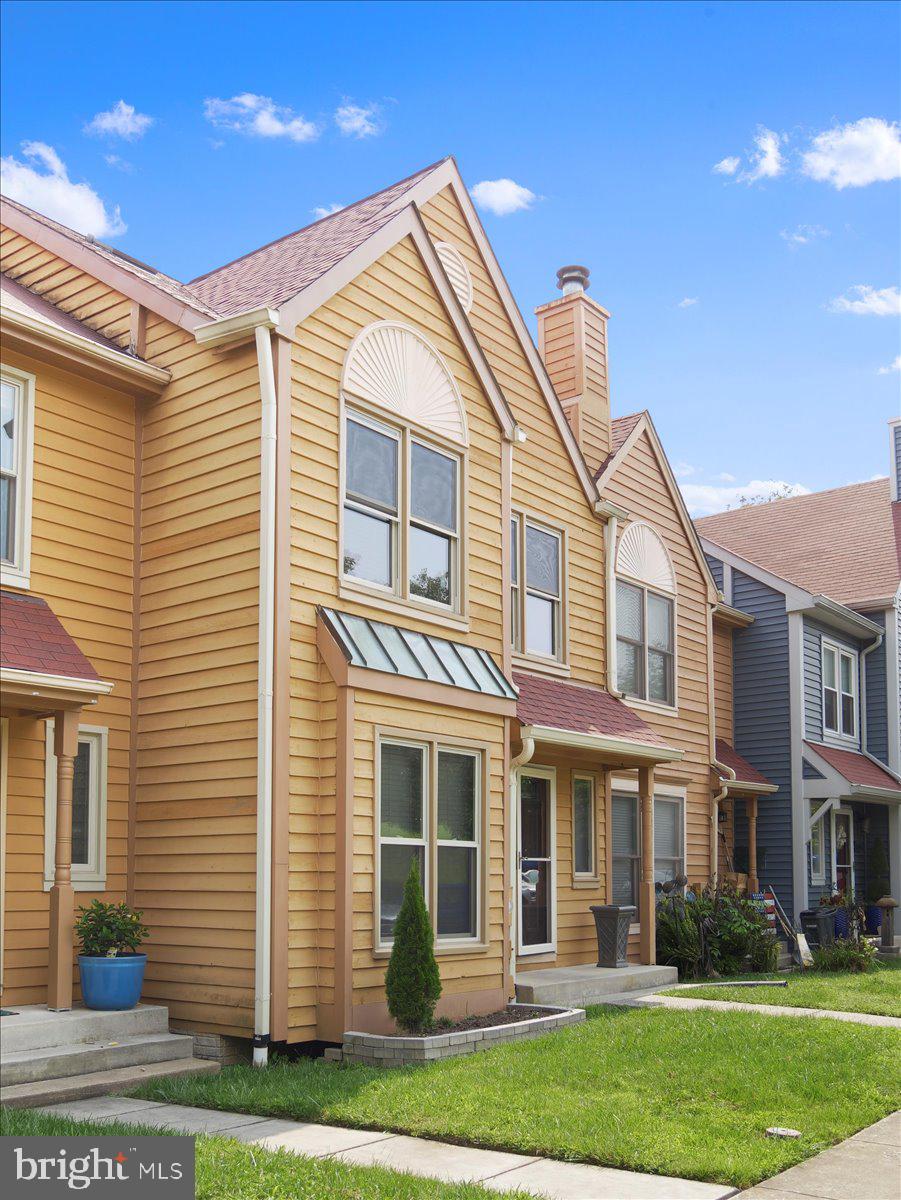 VILLAS LAKE ANITA LOUISE - Residential