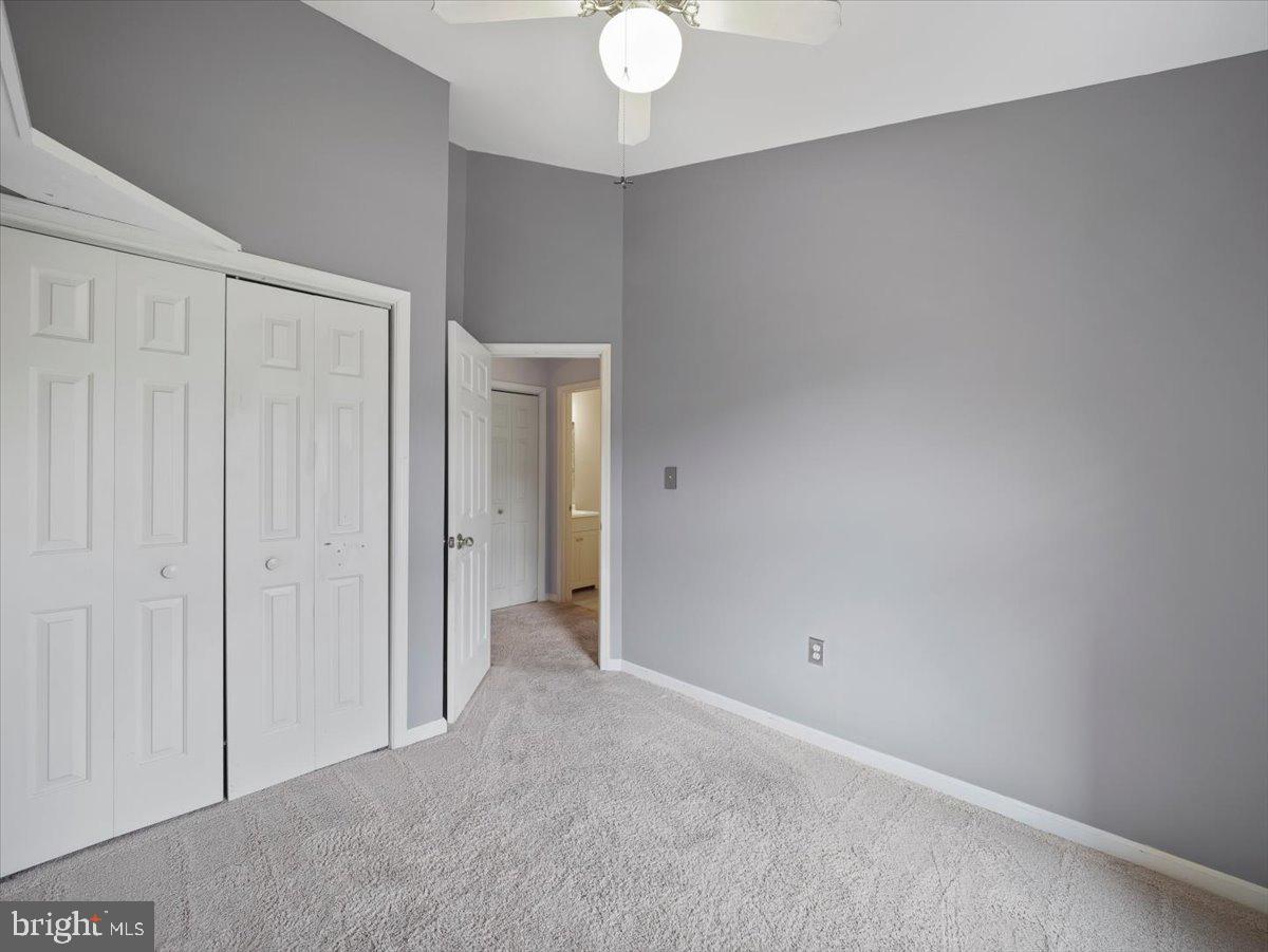 VILLAS LAKE ANITA LOUISE - Residential