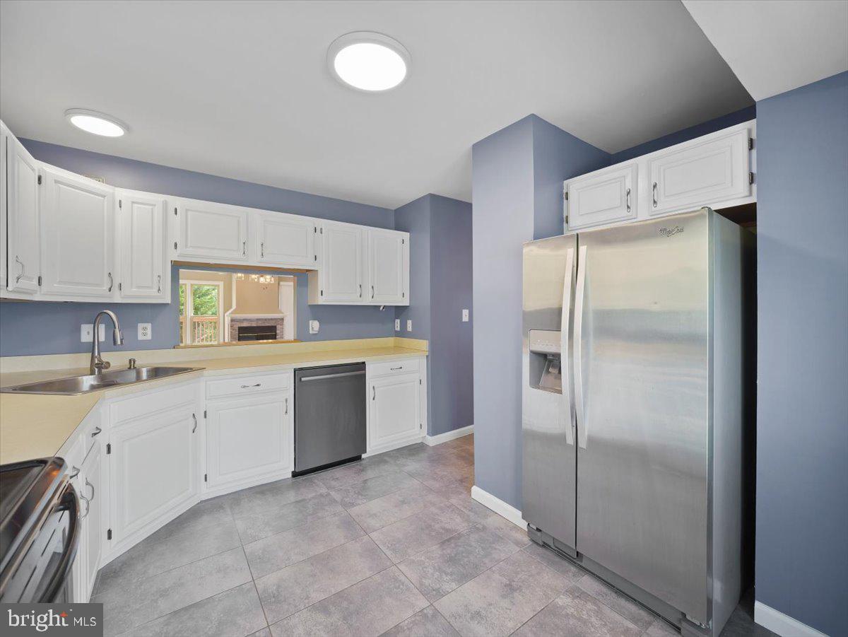 VILLAS LAKE ANITA LOUISE - Residential