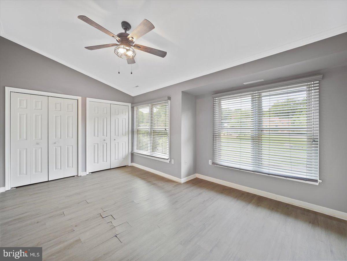 VILLAS LAKE ANITA LOUISE - Residential