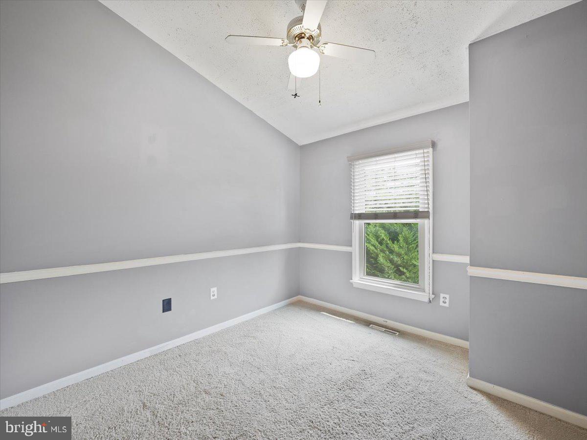 VILLAS LAKE ANITA LOUISE - Residential