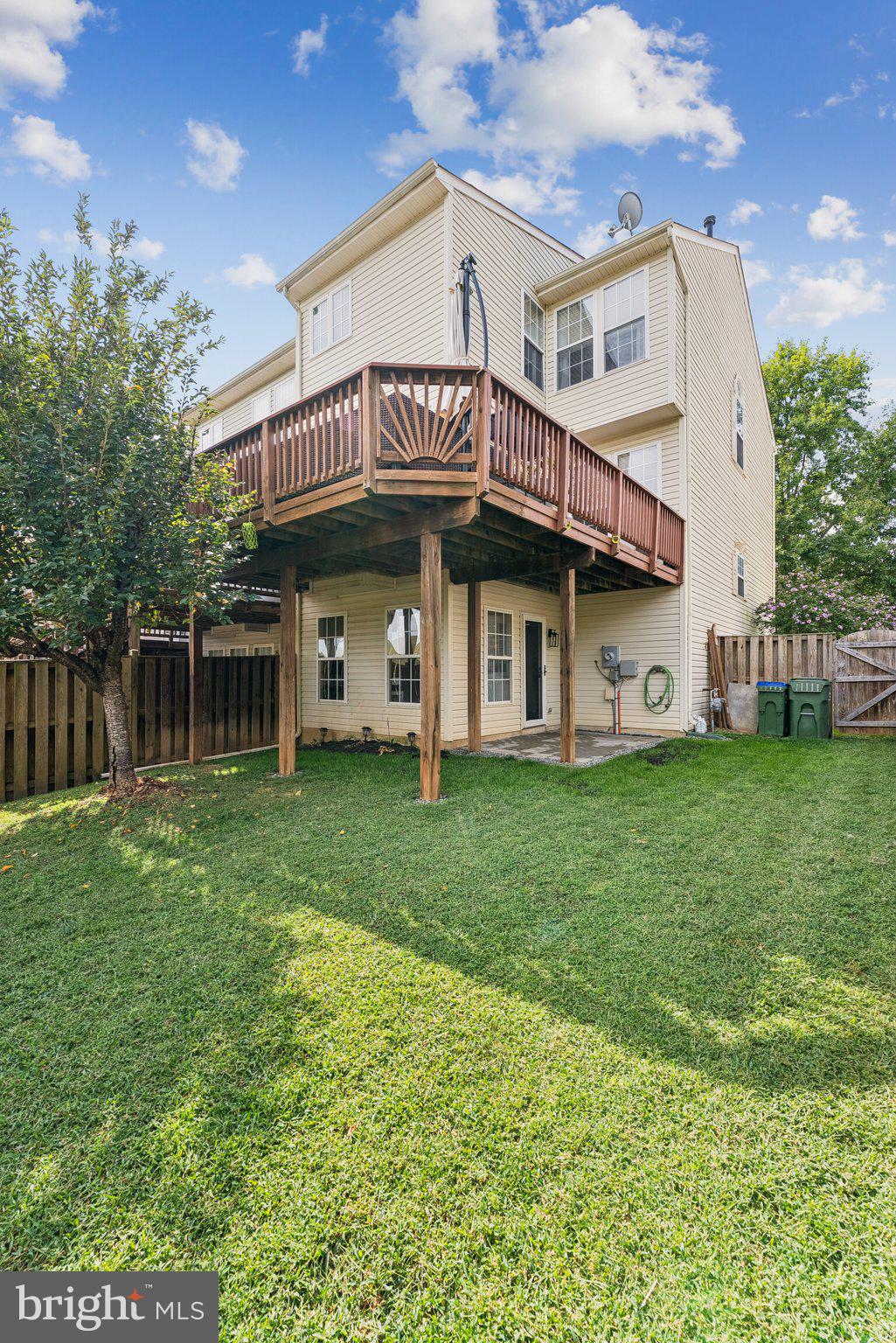 1463 FAWN HOLLOW LANE